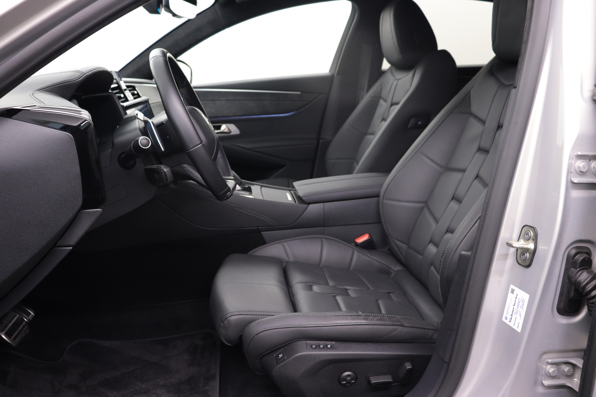 DS AUTOMOBILES 9 1.6 E-Tense Rivoli+ 4x4-image-2