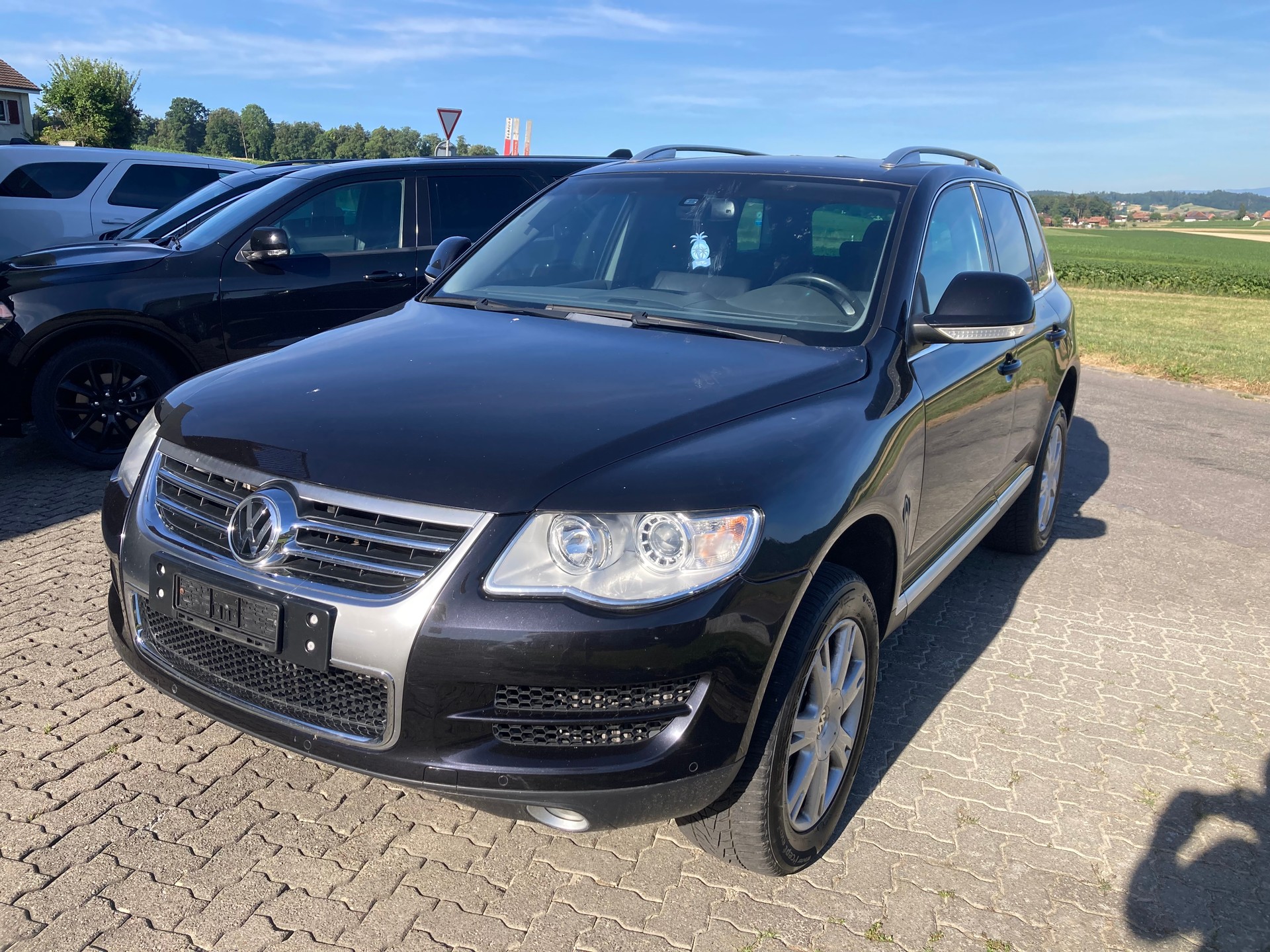 VW TOUAREG-image-1