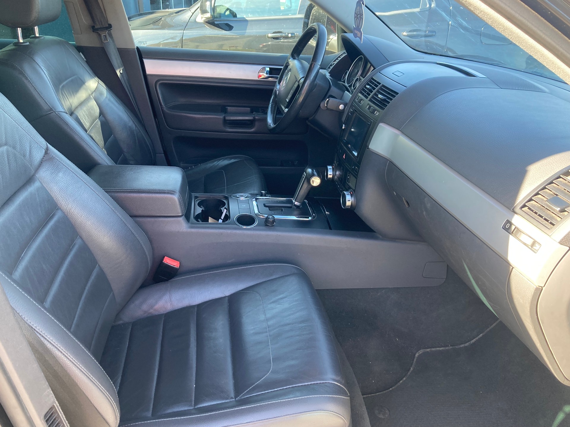 VW TOUAREG-image-5