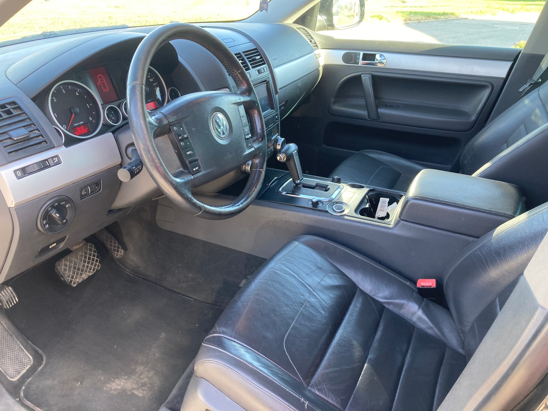 VW TOUAREG-image-4