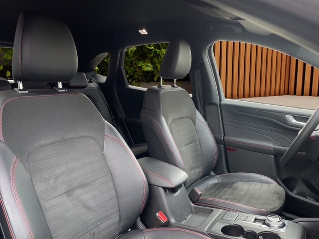 FORD Kuga 2.5 PHEV ST-Line X 2WD-image-7