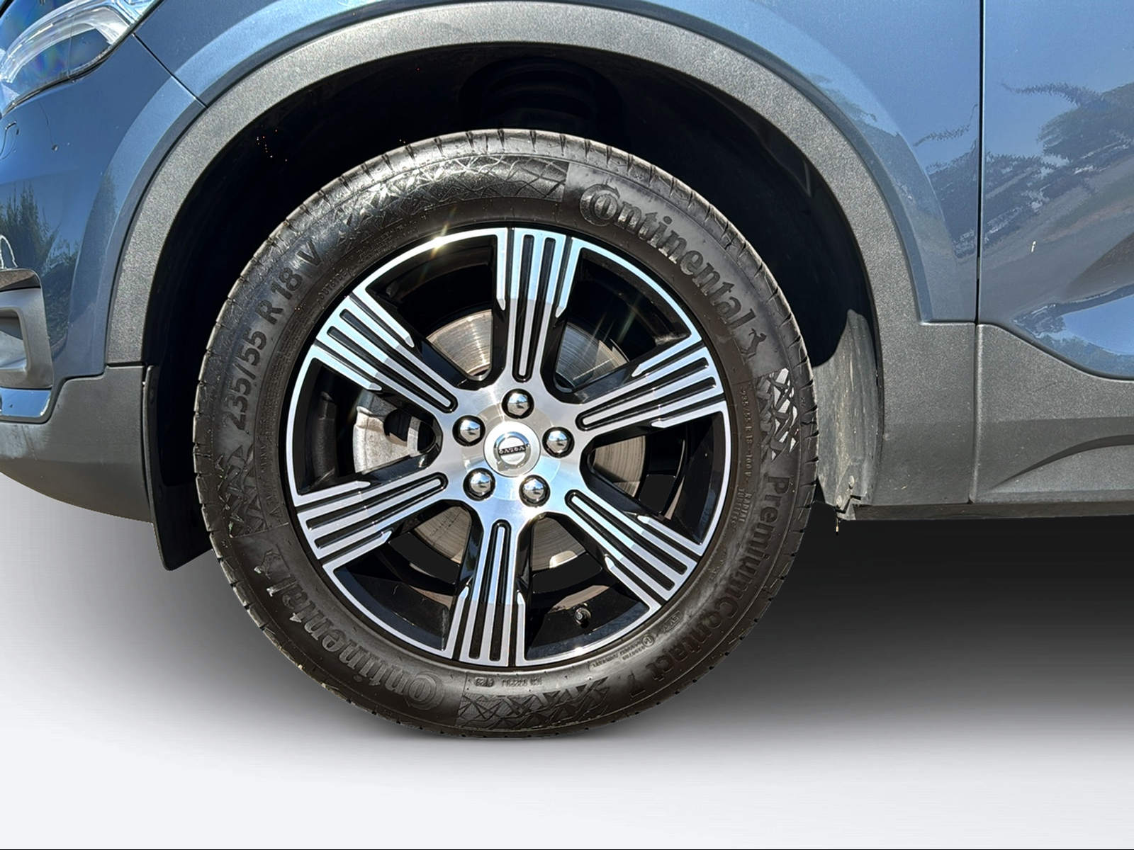 VOLVO XC40 2.0 B4 MH Inscription AWD-image-8