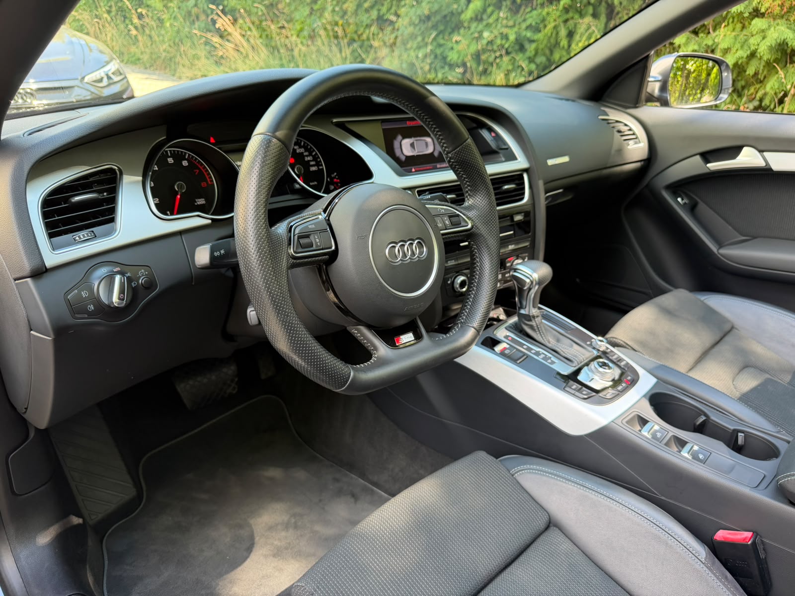 AUDI A5 Cabriolet 1.8 TFSI multitronic-image-16