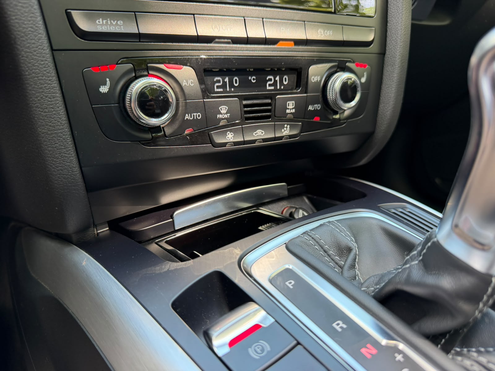 AUDI A5 Cabriolet 1.8 TFSI multitronic-image-23