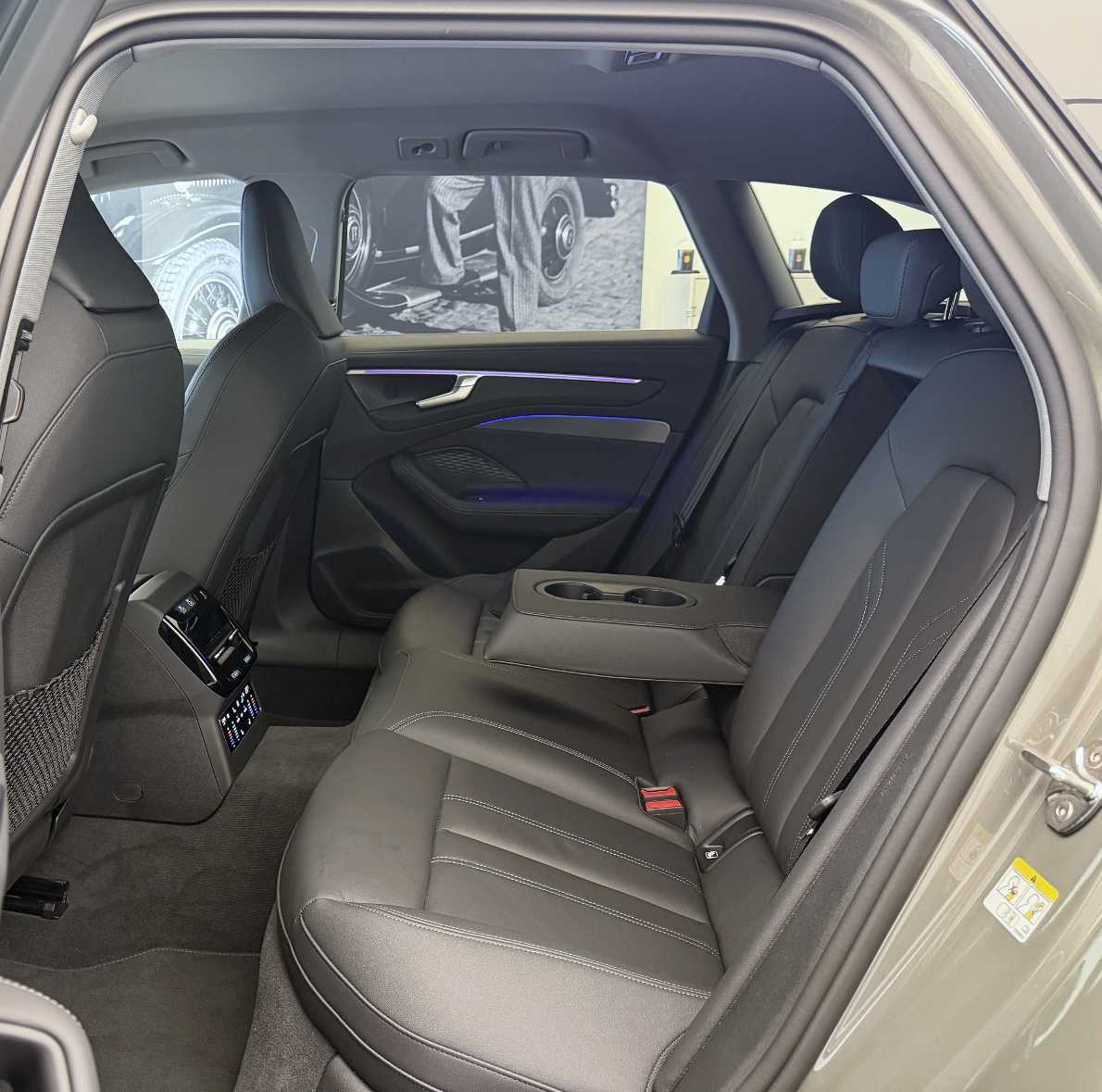 AUDI A6 Avant TDI quattro 150 kW S tronic-image-20