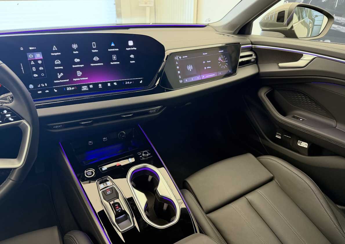 AUDI A6 Avant TDI quattro 150 kW S tronic-image-16