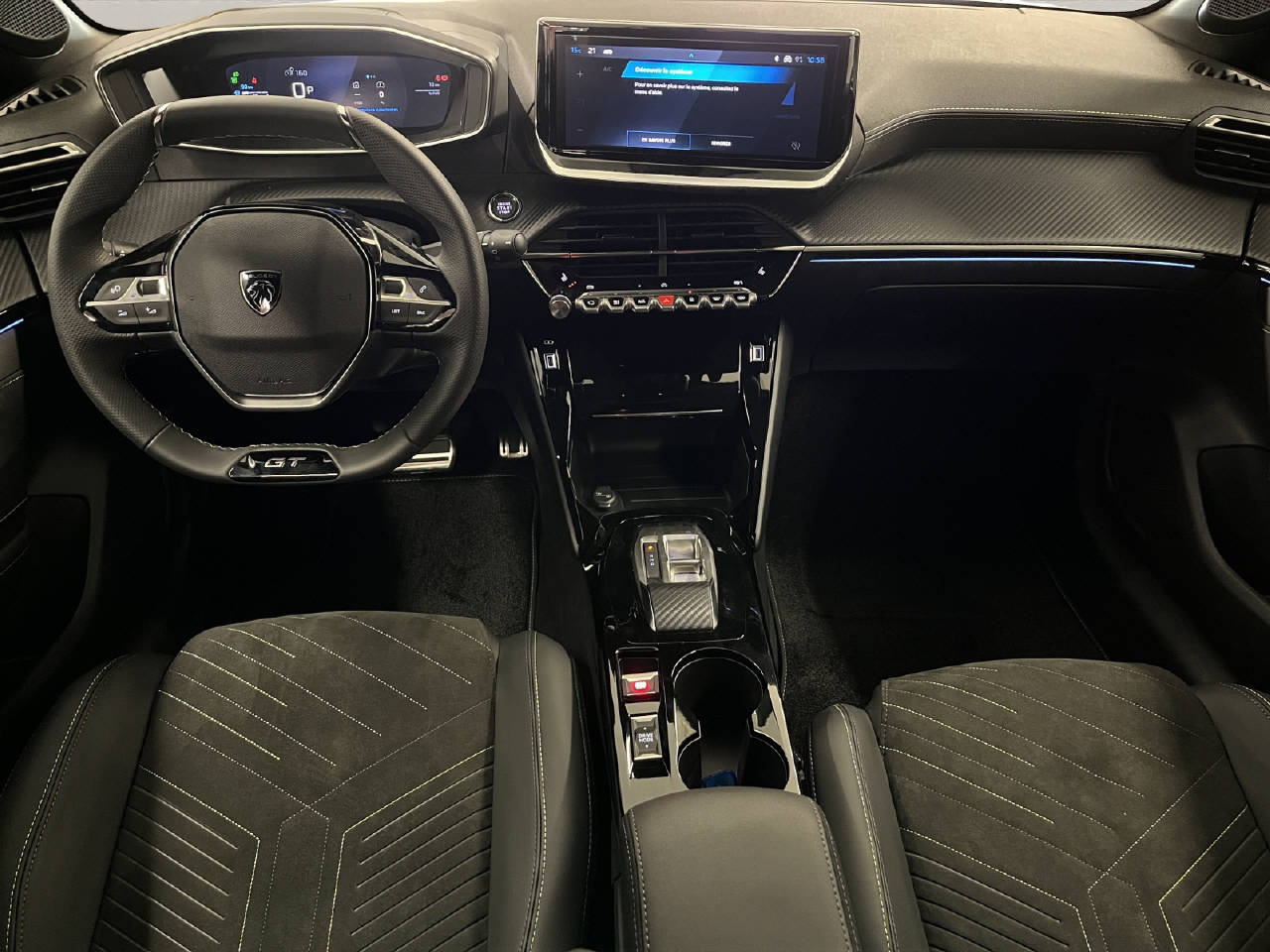 PEUGEOT 208 1.2 Hybrid 145 GT EW-image-5