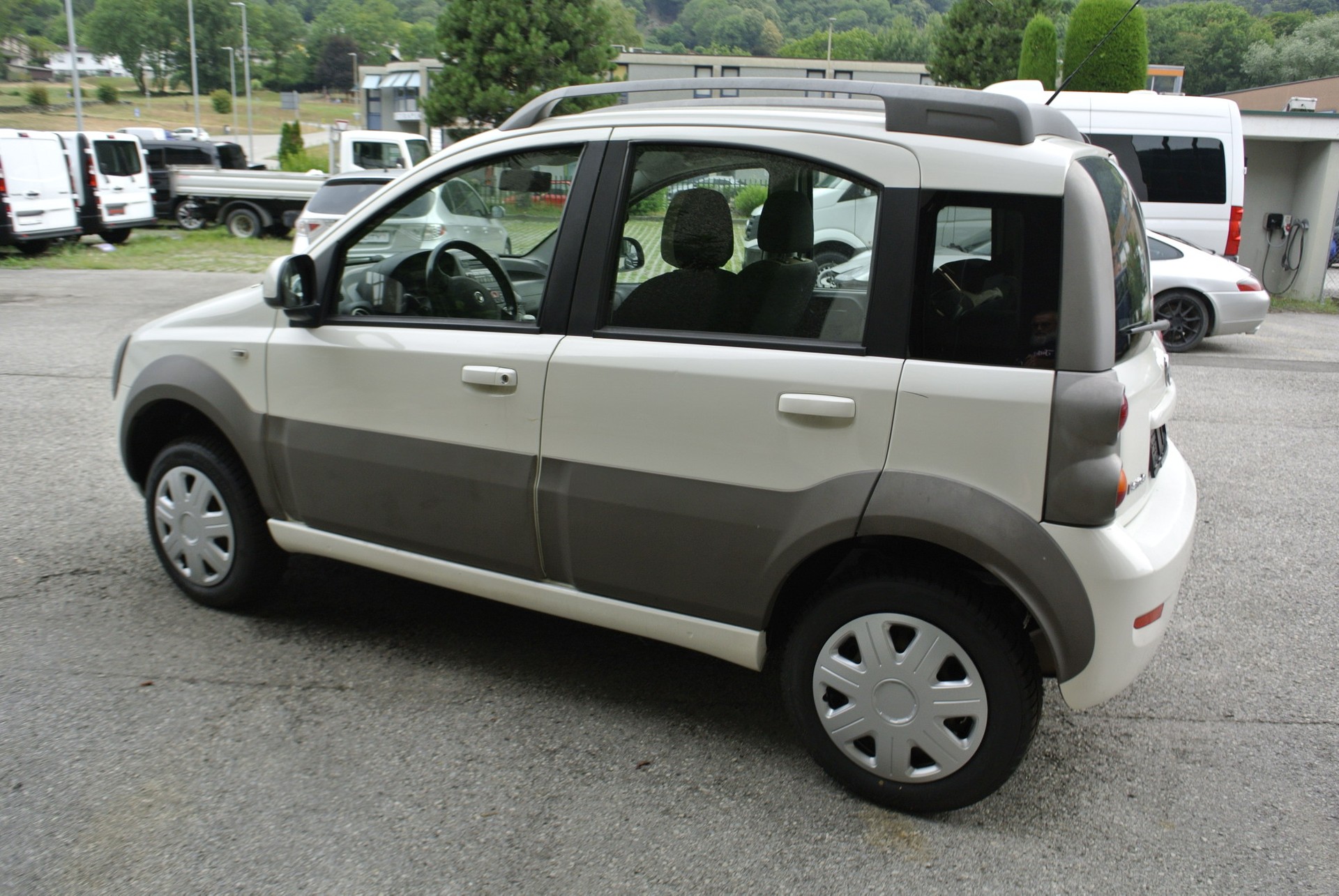 FIAT Panda 1.3 16V JTD Cross 4x4-image-8