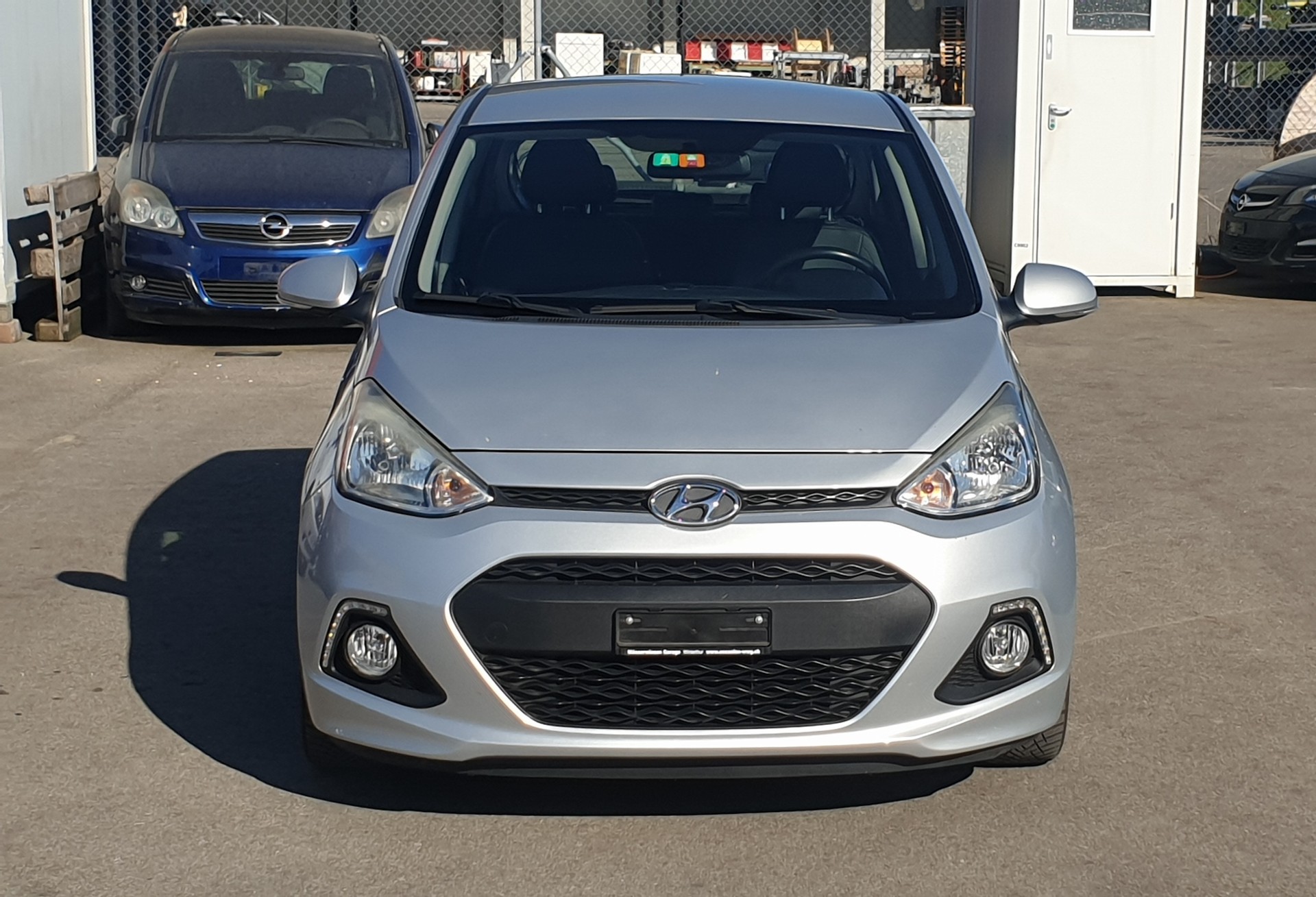 HYUNDAI i10 1.2 Amplia-image-0