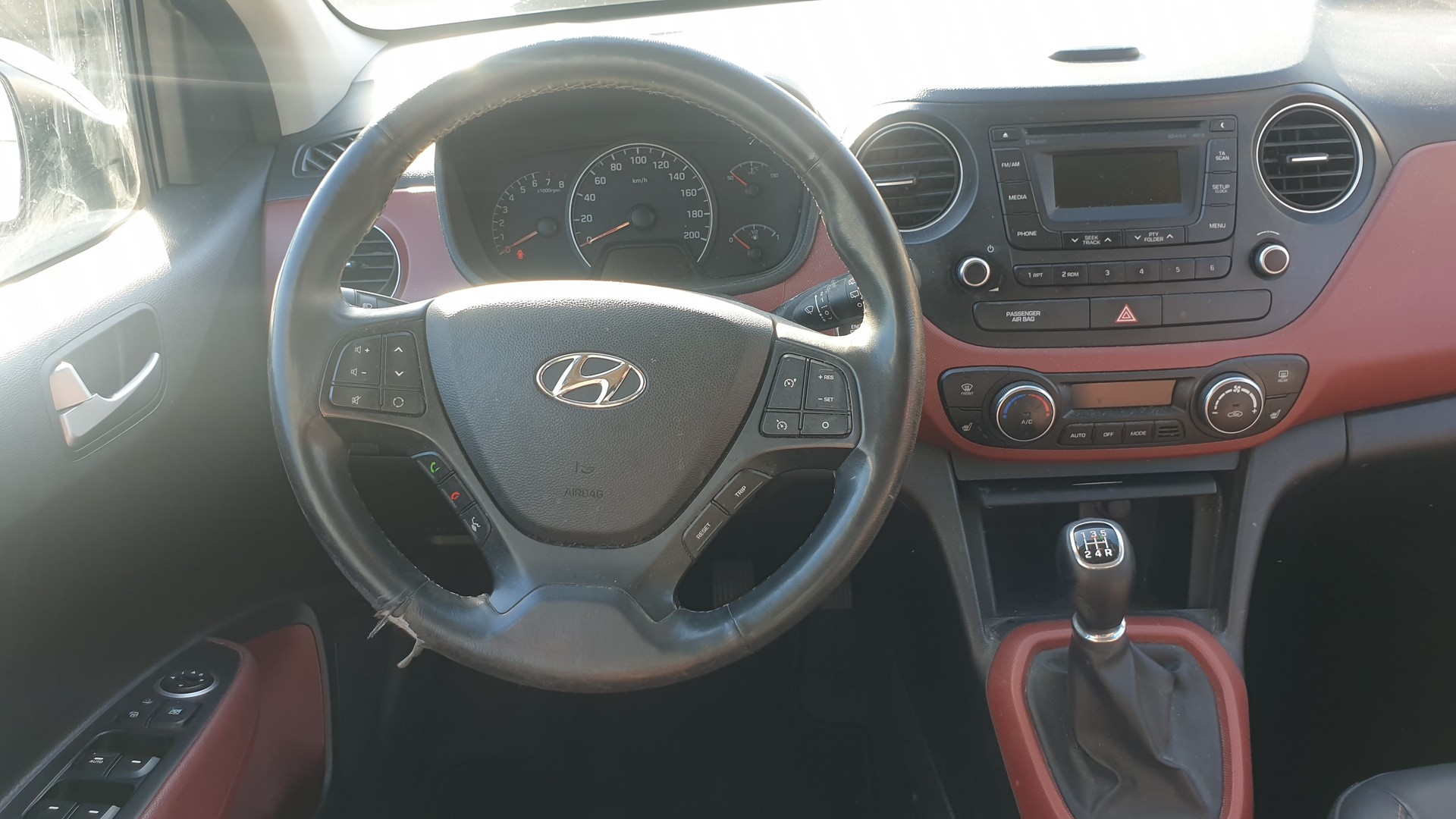 HYUNDAI i10 1.2 Amplia-image-7