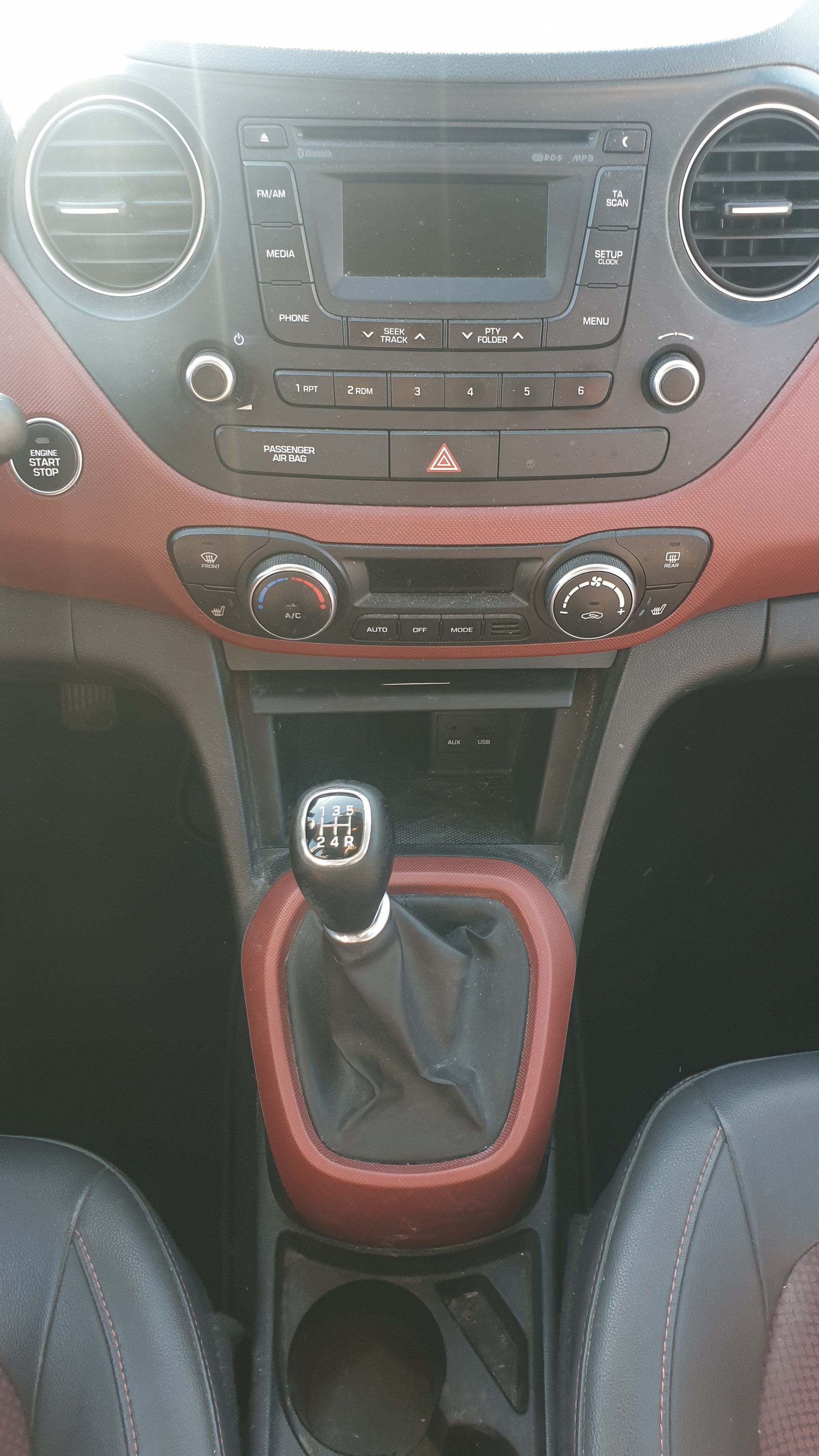 HYUNDAI i10 1.2 Amplia-image-8