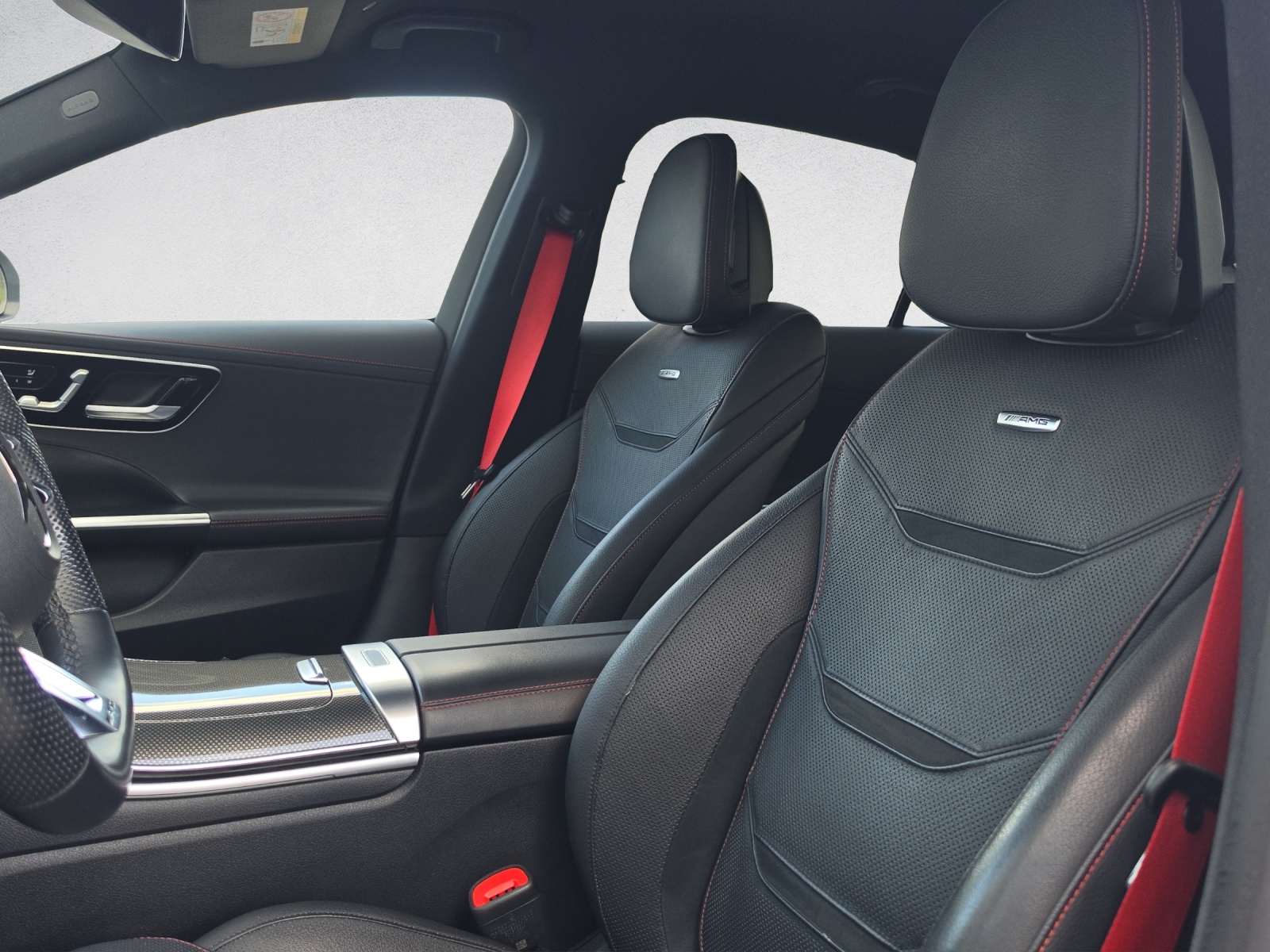 MERCEDES-BENZ C 43 AMG 4Matic-image-13