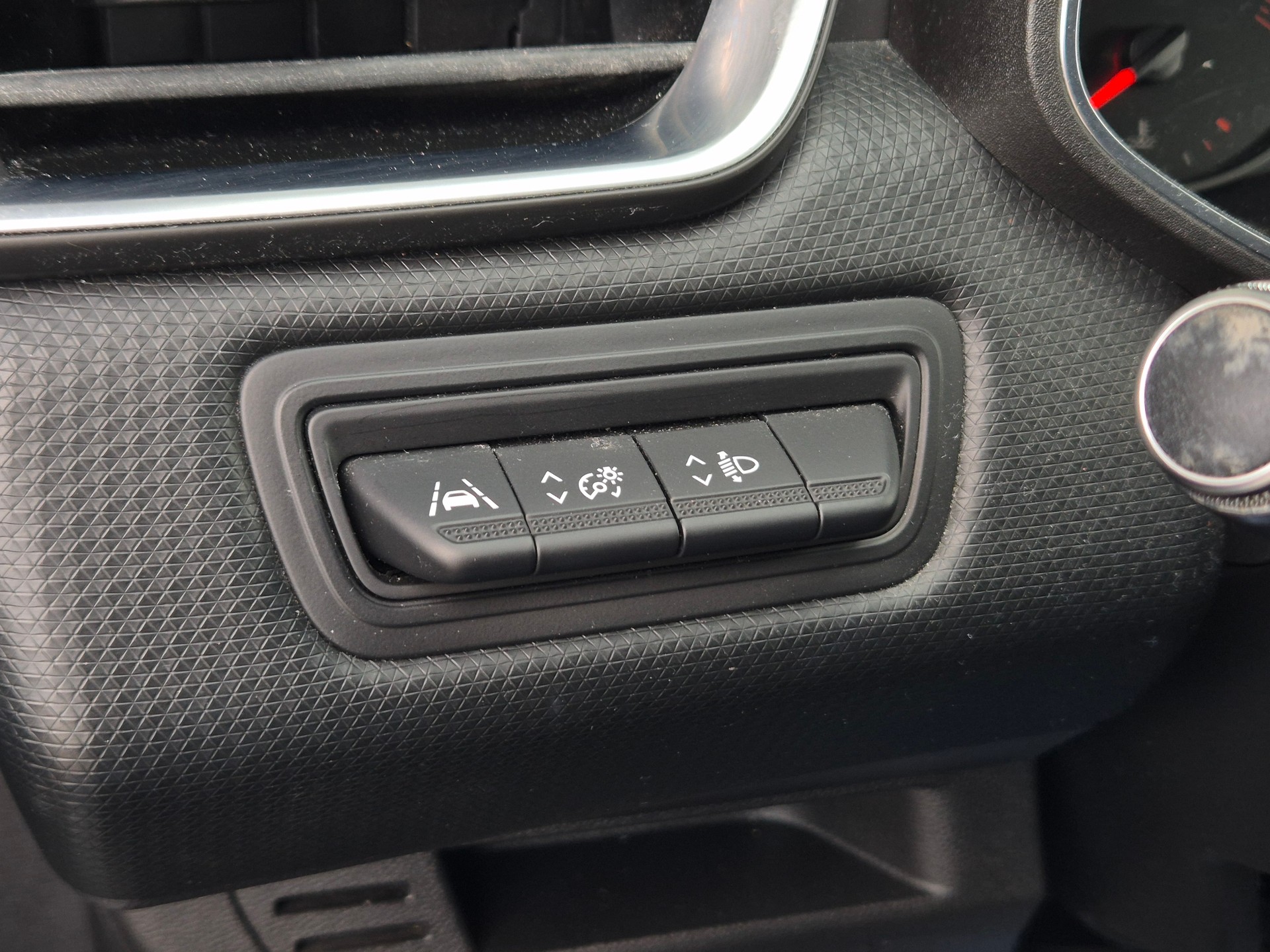 RENAULT Clio 1.0 Business-image-25