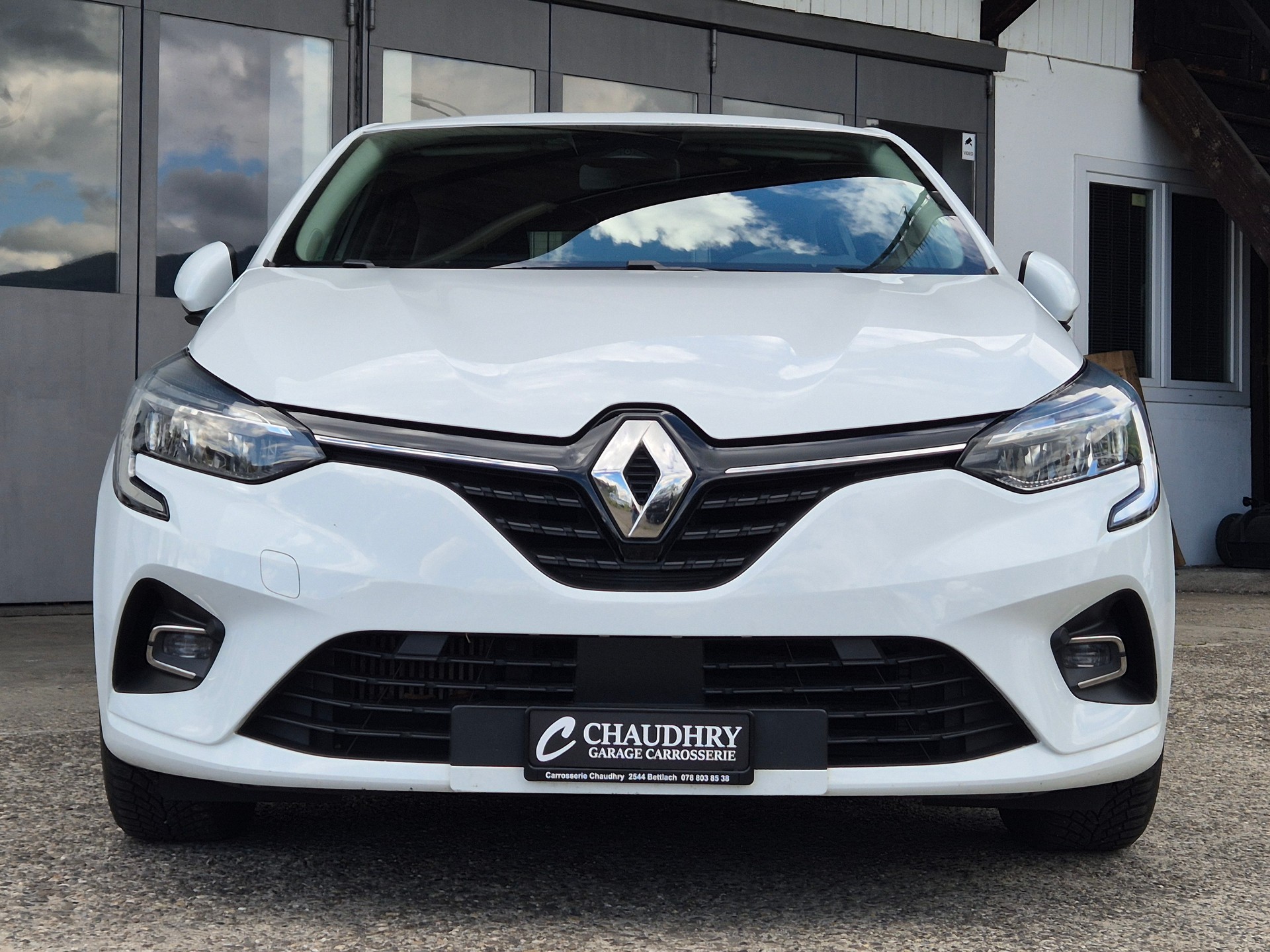 RENAULT Clio 1.0 Business-image-1