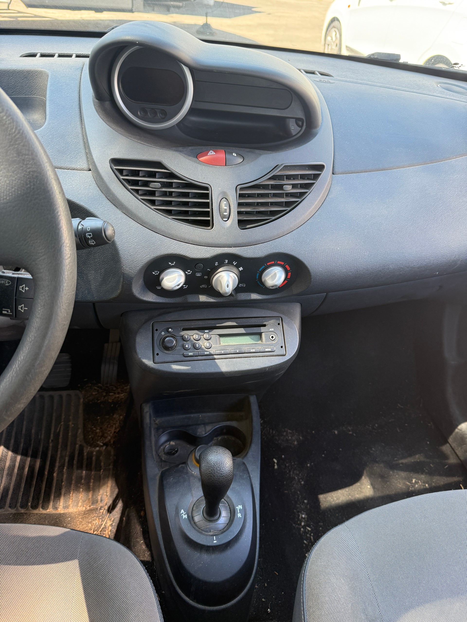 RENAULT Twingo 1.2 16V Dynamique-image-10