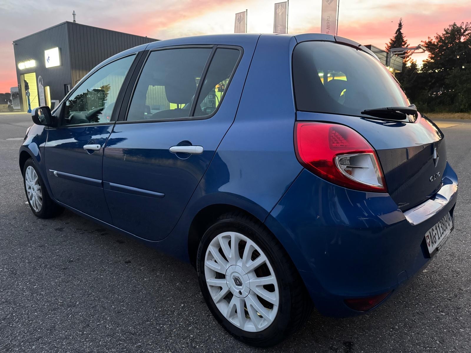 RENAULT Clio 1.2 16V Turbo Expression-image-7