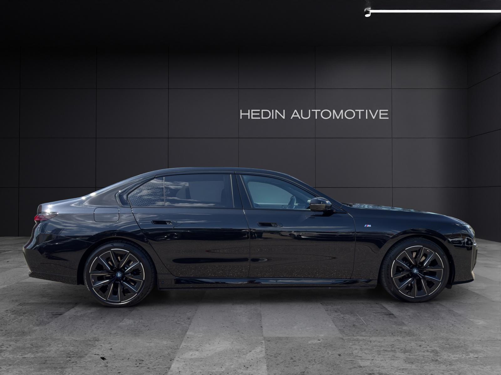 BMW i7 xDrive60-image-6