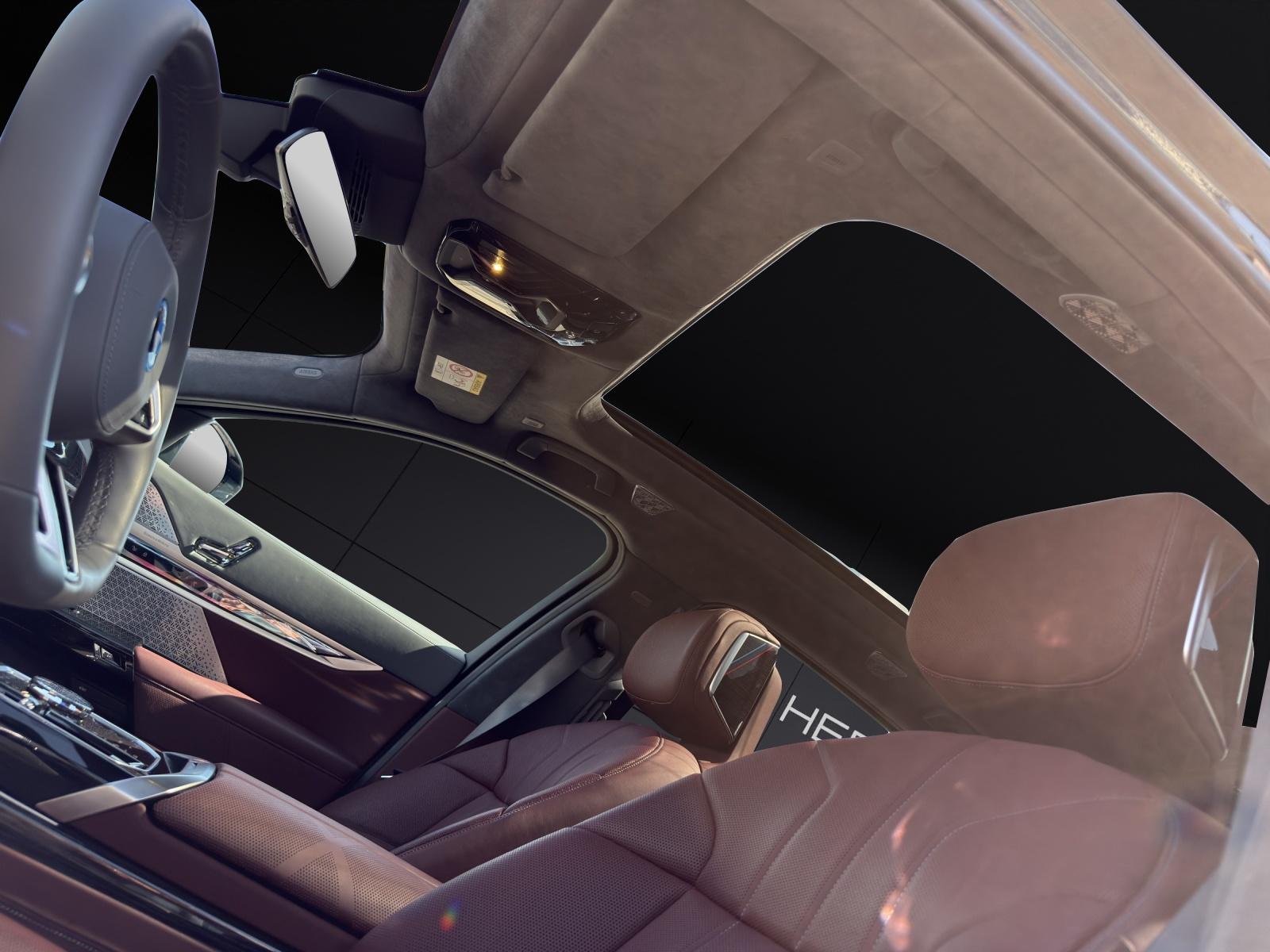 BMW i7 xDrive60-image-13