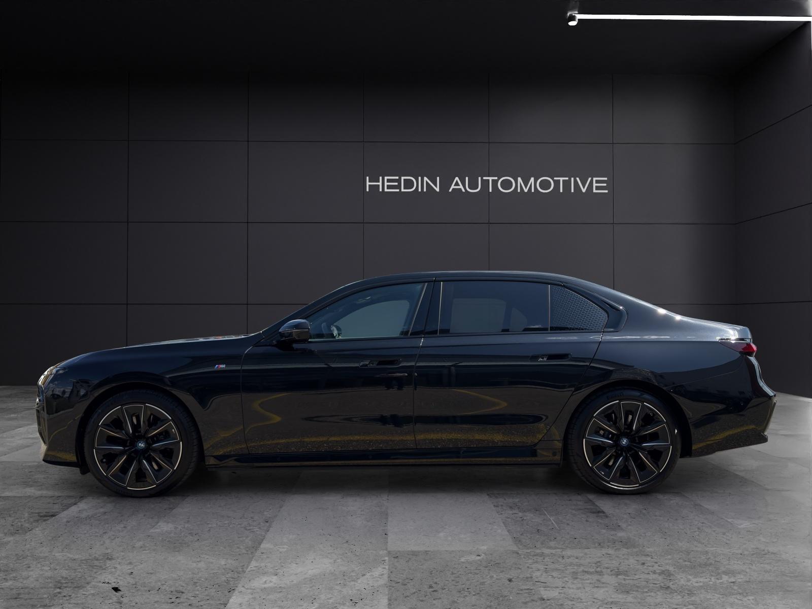 BMW i7 xDrive60-image-2