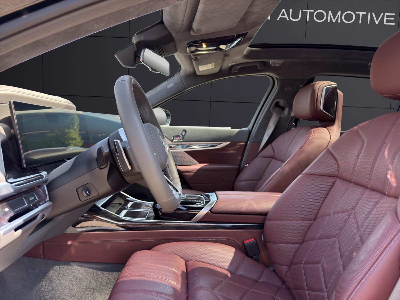 BMW i7 xDrive60-image-1