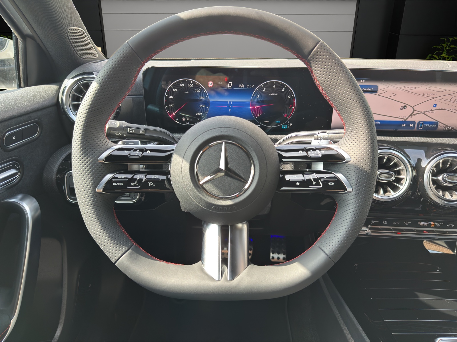 Image MERCEDES-BENZ A-220 A 220 4Matic 8G-DCT