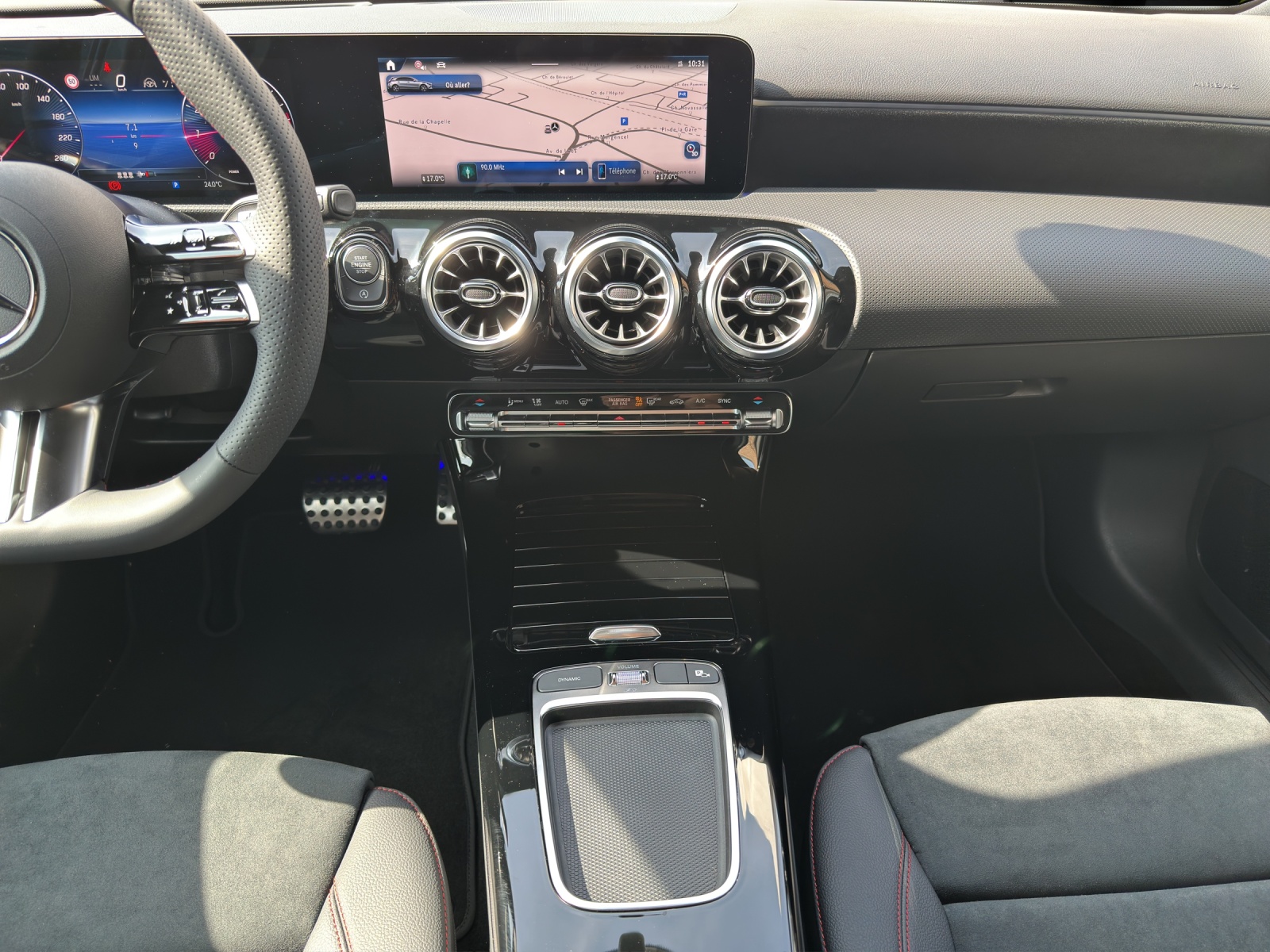 Image MERCEDES-BENZ A-220 A 220 4Matic 8G-DCT