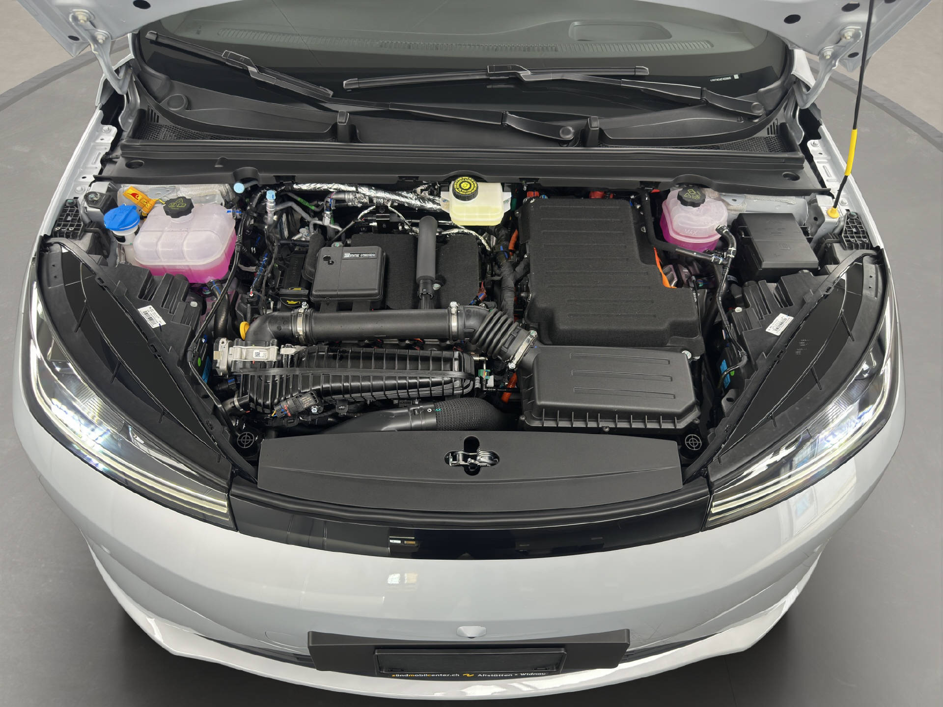 BYD Dolphin G DM-i Comfort-image-13