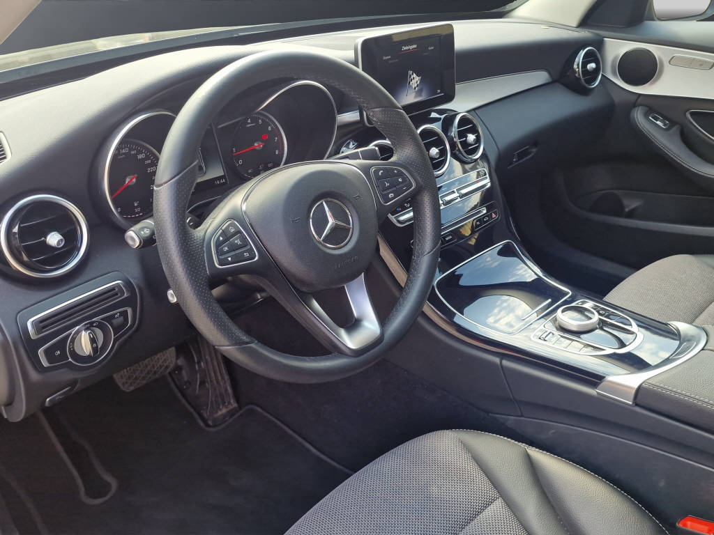 MERCEDES-BENZ C 180 Avantgarde-image-8