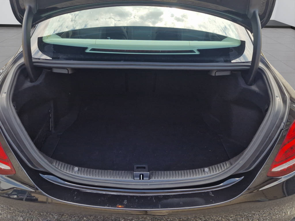 MERCEDES-BENZ C 180 Avantgarde-image-14