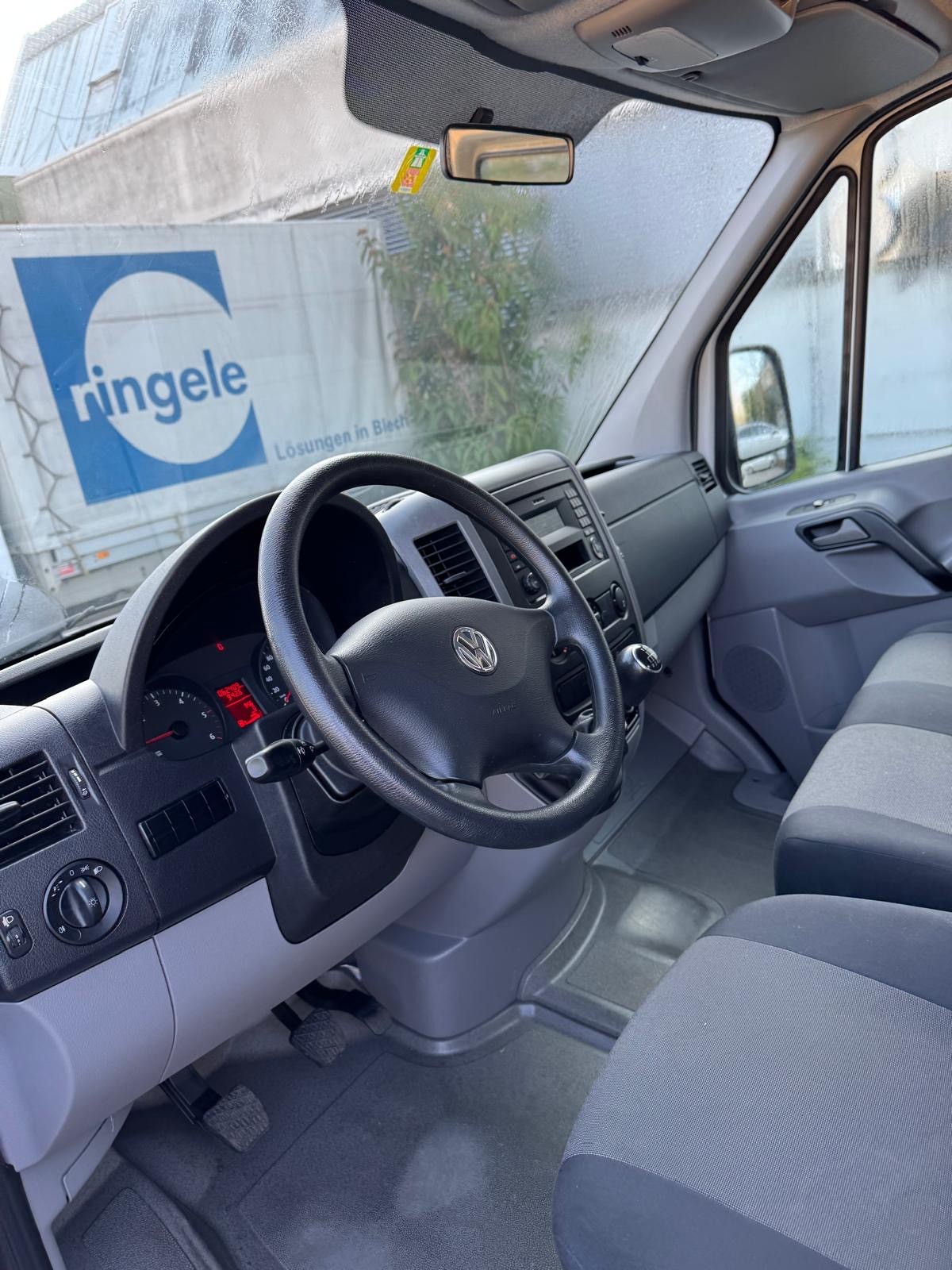 VW 2.0 TDI 109 Entry-image-3