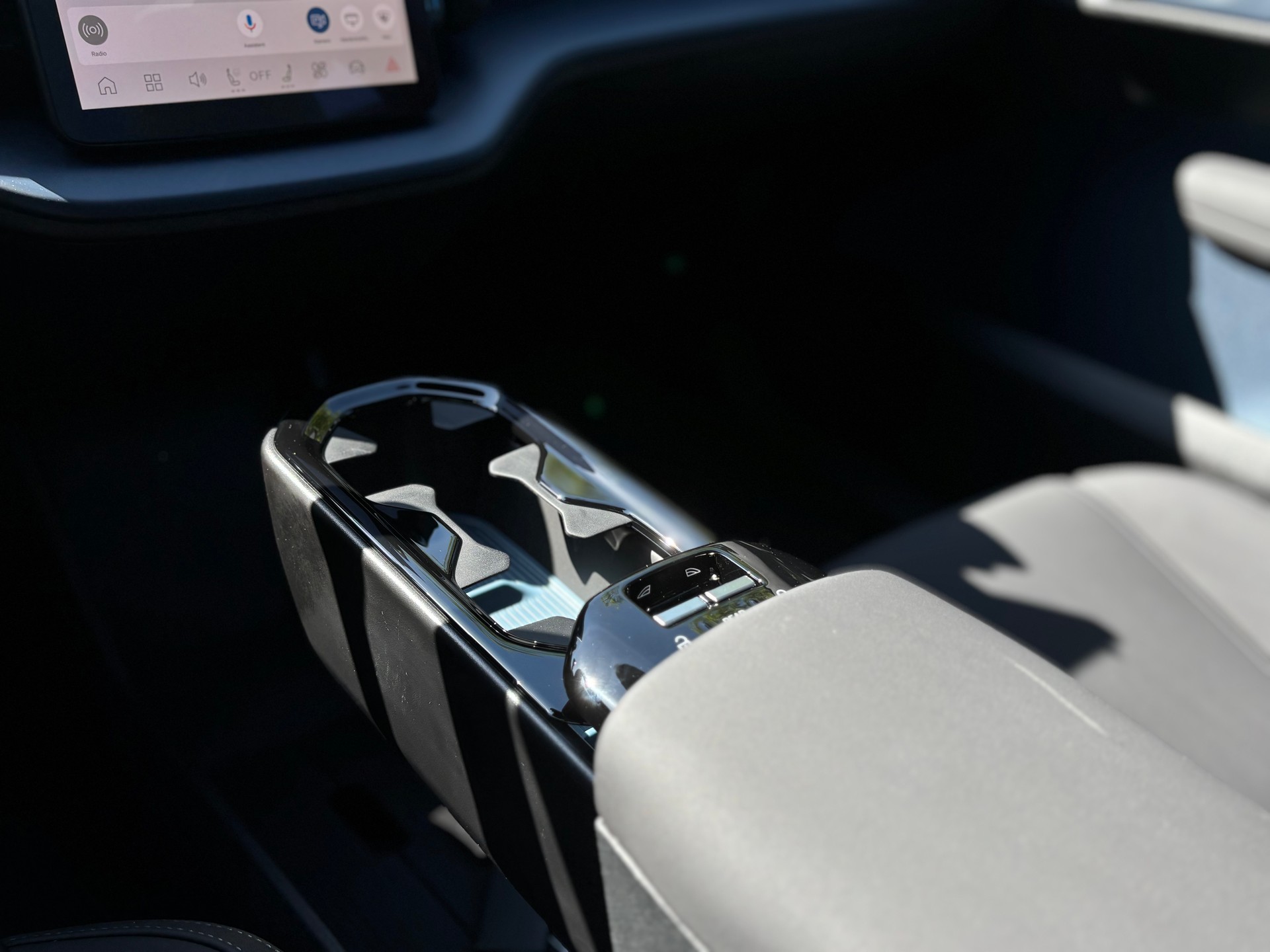 VOLVO EX30 CC E60 Twin Performance AWD-image-14