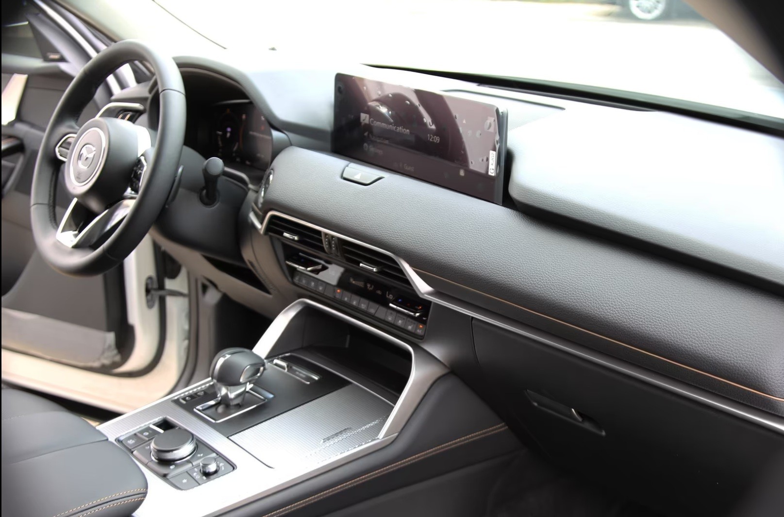 MAZDA CX-60 3.3L e-Skyactiv D 200 MHEV RWD Homura-image-12