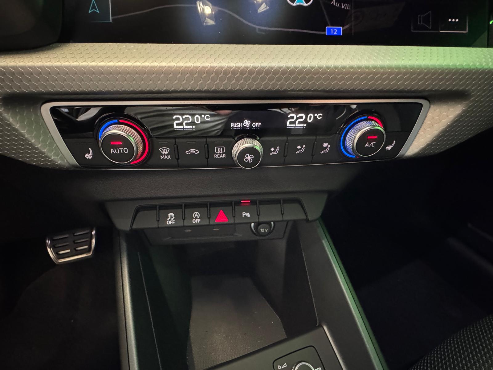 AUDI A1 allstreet 30 TFSI Attraction S-tronic *S-Line-image-20