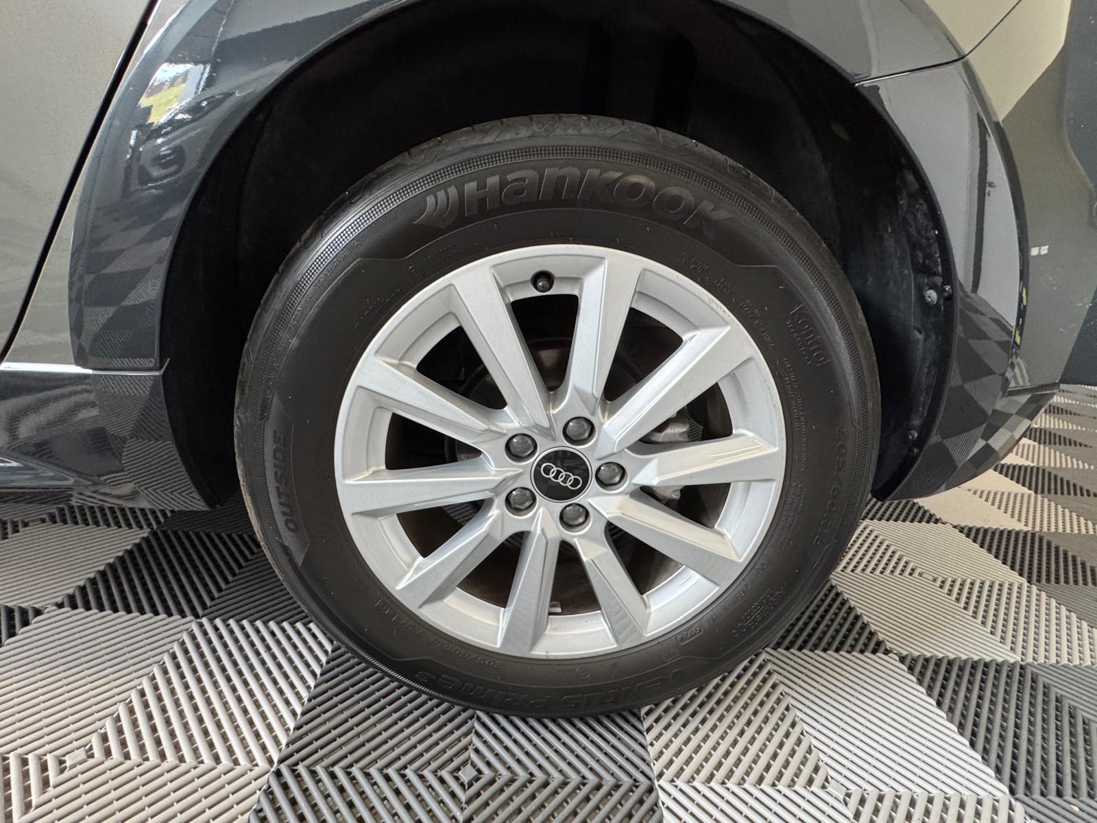 AUDI A1 allstreet 30 TFSI Attraction S-tronic *S-Line-image-27
