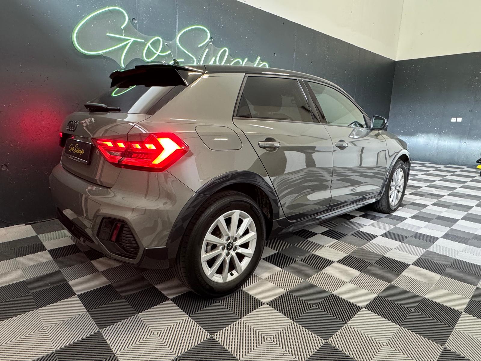 AUDI A1 allstreet 30 TFSI Attraction S-tronic *S-Line-image-5