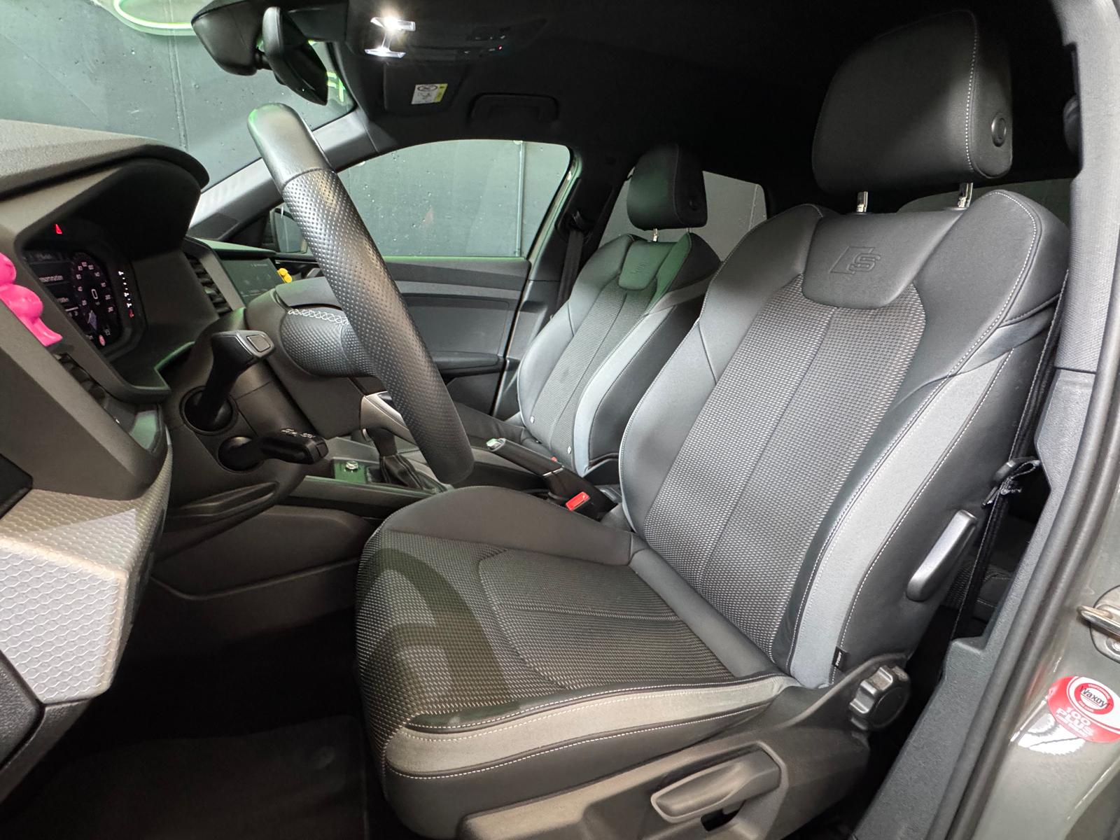 AUDI A1 allstreet 30 TFSI Attraction S-tronic *S-Line-image-9