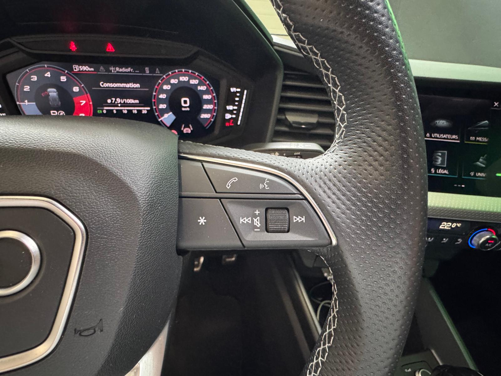 AUDI A1 allstreet 30 TFSI Attraction S-tronic *S-Line-image-16