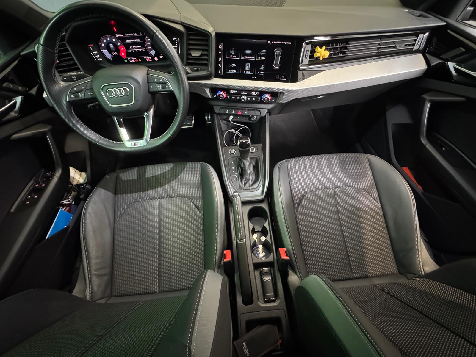 AUDI A1 allstreet 30 TFSI Attraction S-tronic *S-Line-image-12