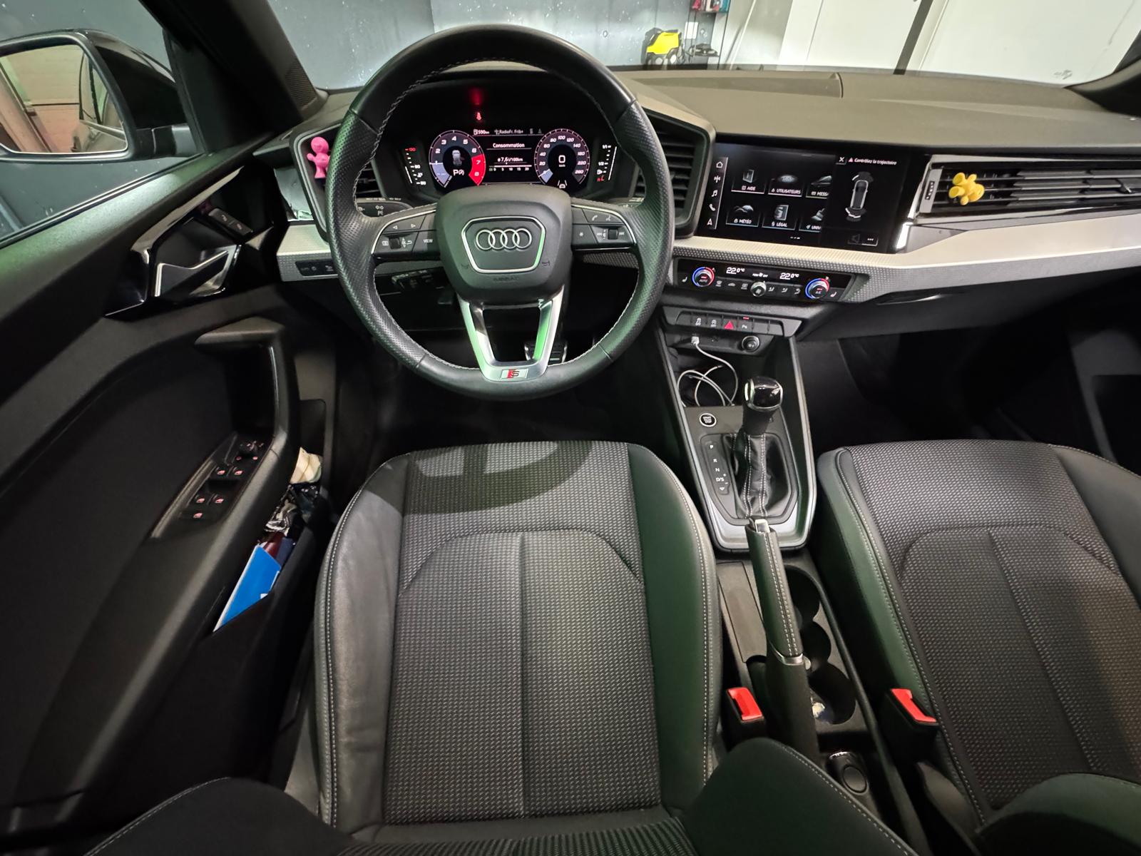 AUDI A1 allstreet 30 TFSI Attraction S-tronic *S-Line-image-13