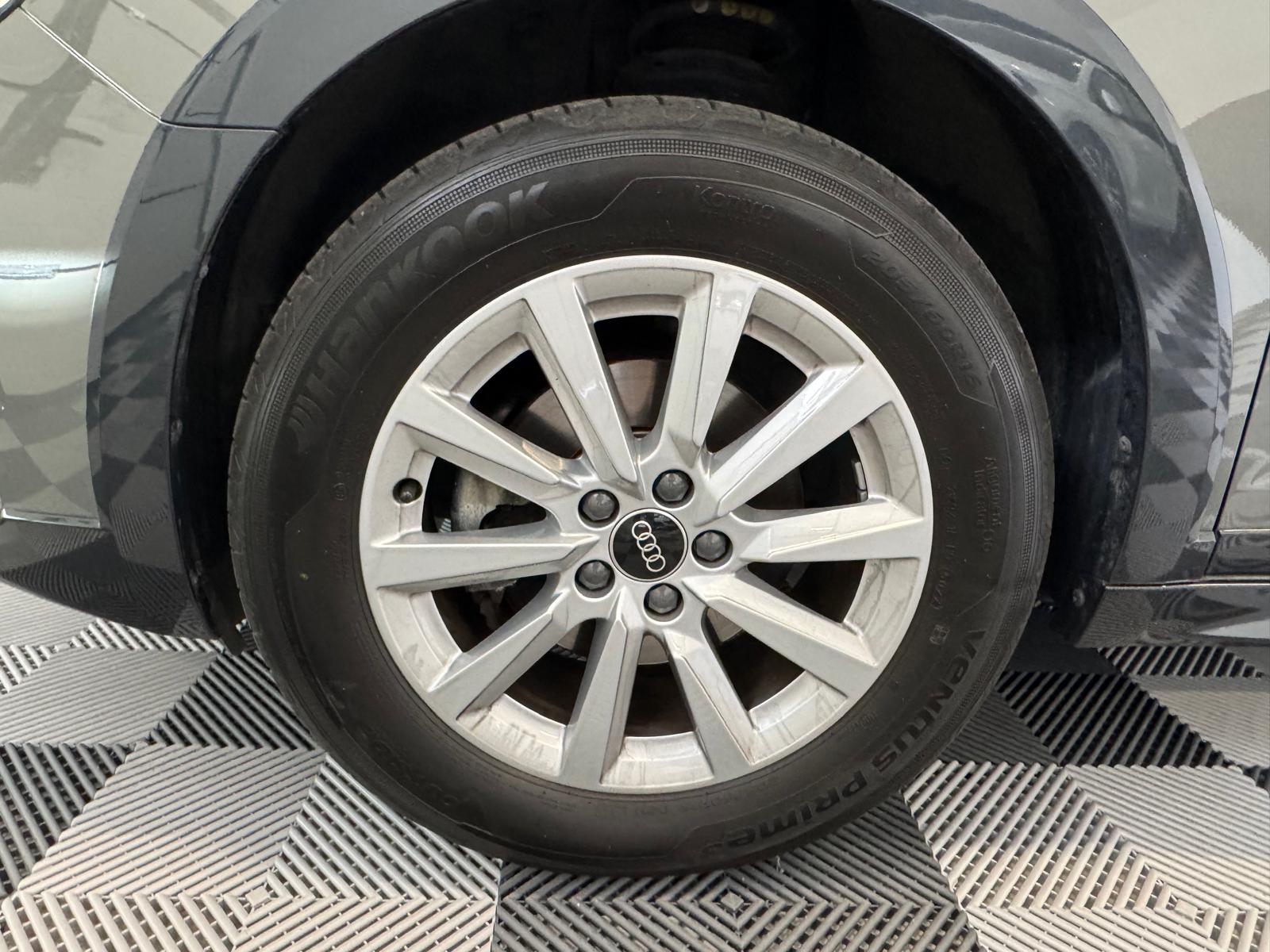 AUDI A1 allstreet 30 TFSI Attraction S-tronic *S-Line-image-26