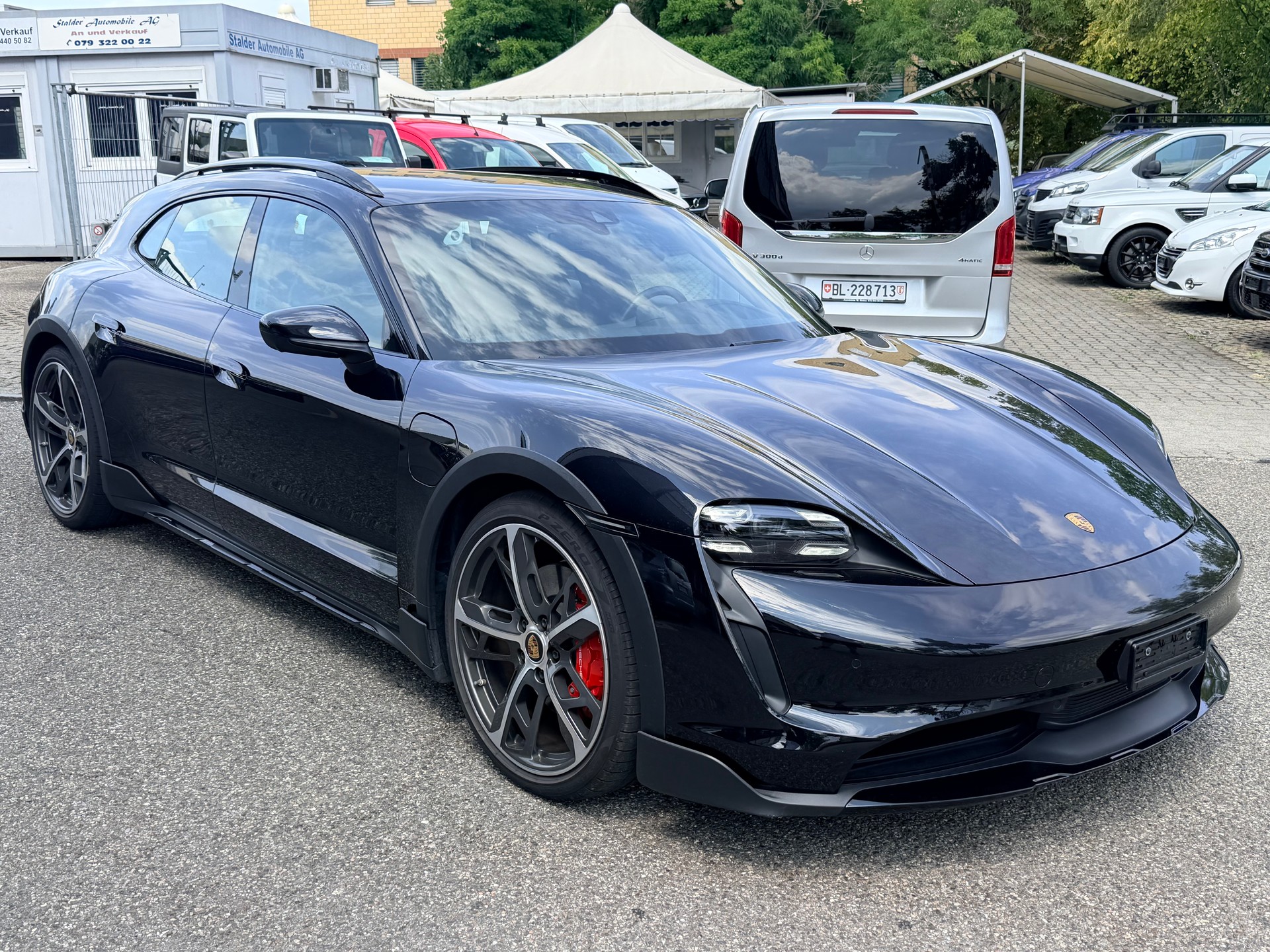 PORSCHE Taycan 4S Cross Turismo-image-0