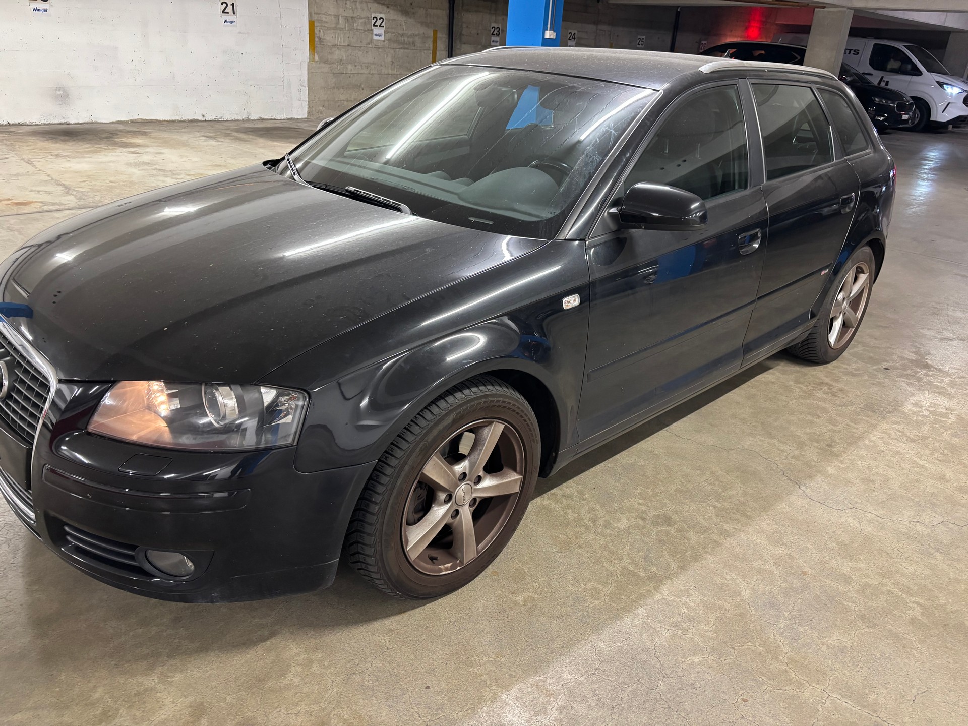 AUDI A3 Sportback 2.0 Turbo FSI Ambition S-tronic-image-0