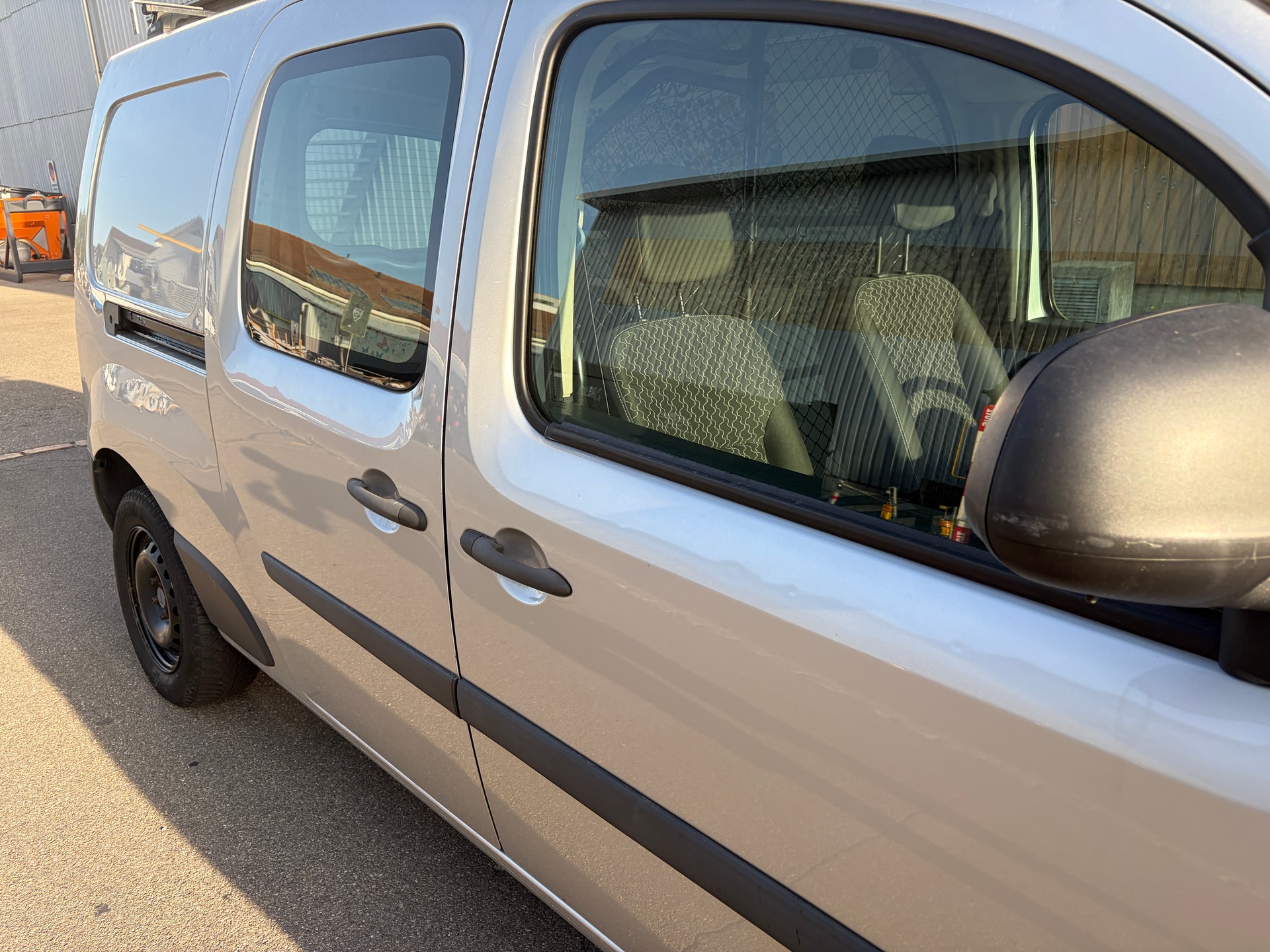 RENAULT Kangoo Maxi dCi 90 Business 2 Plätze / 2 places-image-5