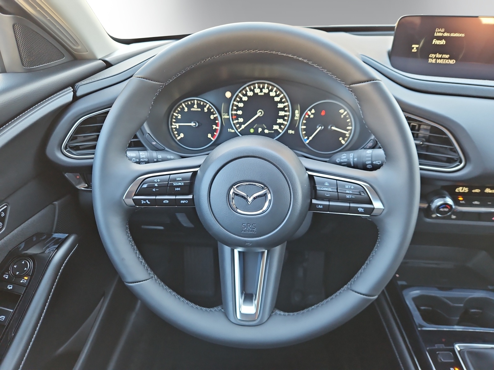 MAZDA CX-30 SKYACTIV-G 140 M Hybrid Centre Line FWD AT-image-4