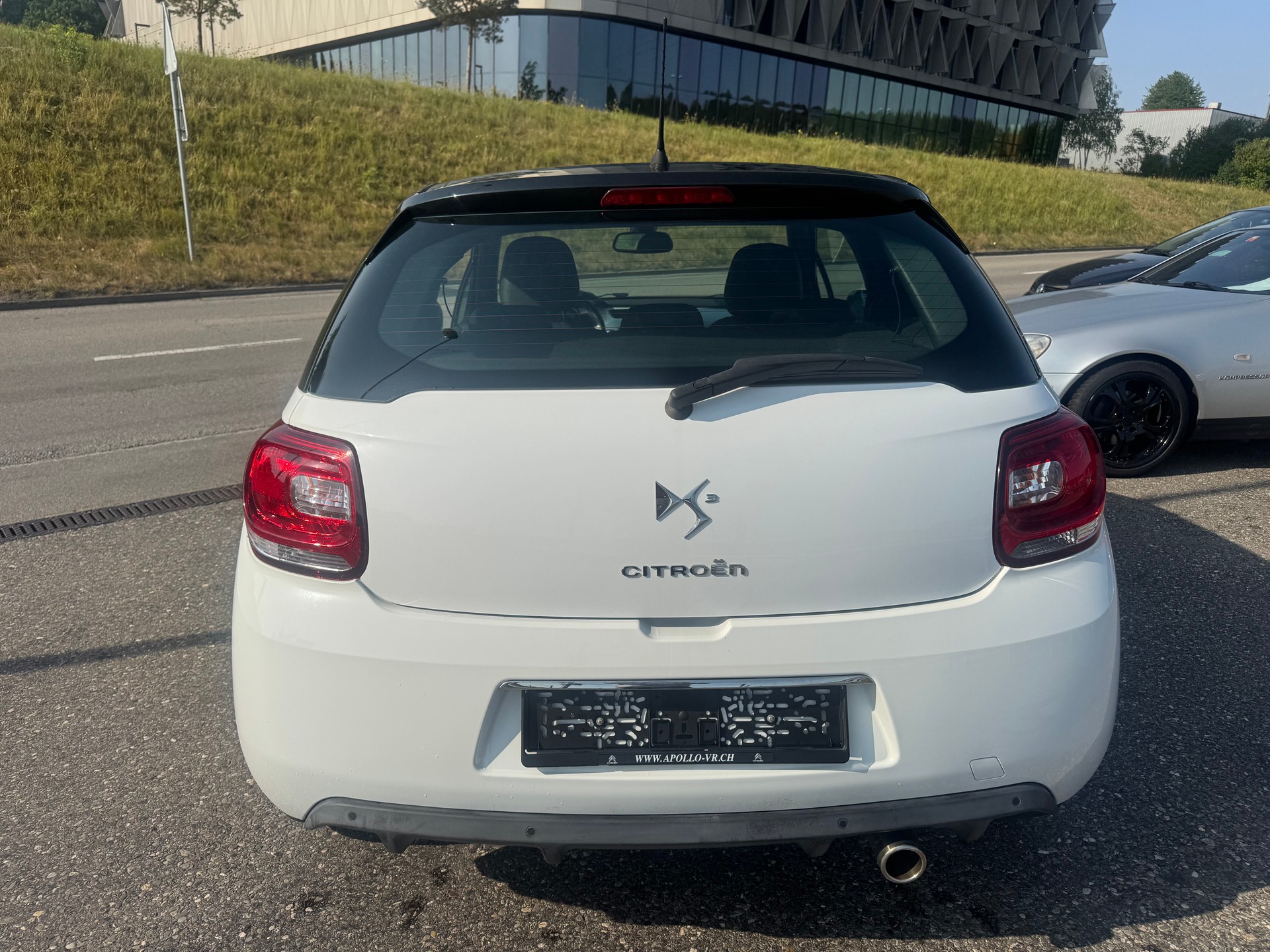 DS AUTOMOBILES DS3 1.2 VTi Chic-image-5