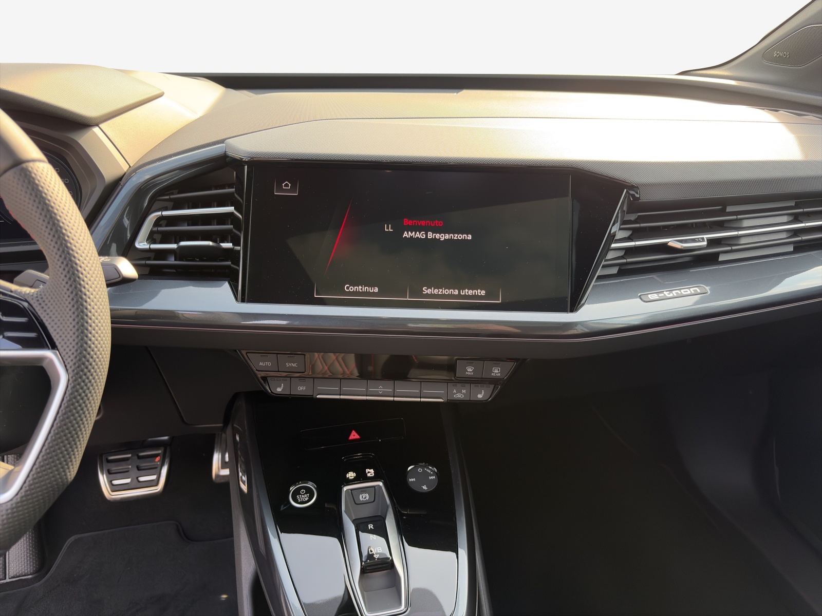 AUDI Q4 e-tron 45 Edition Swiss Ski quattro-image-10
