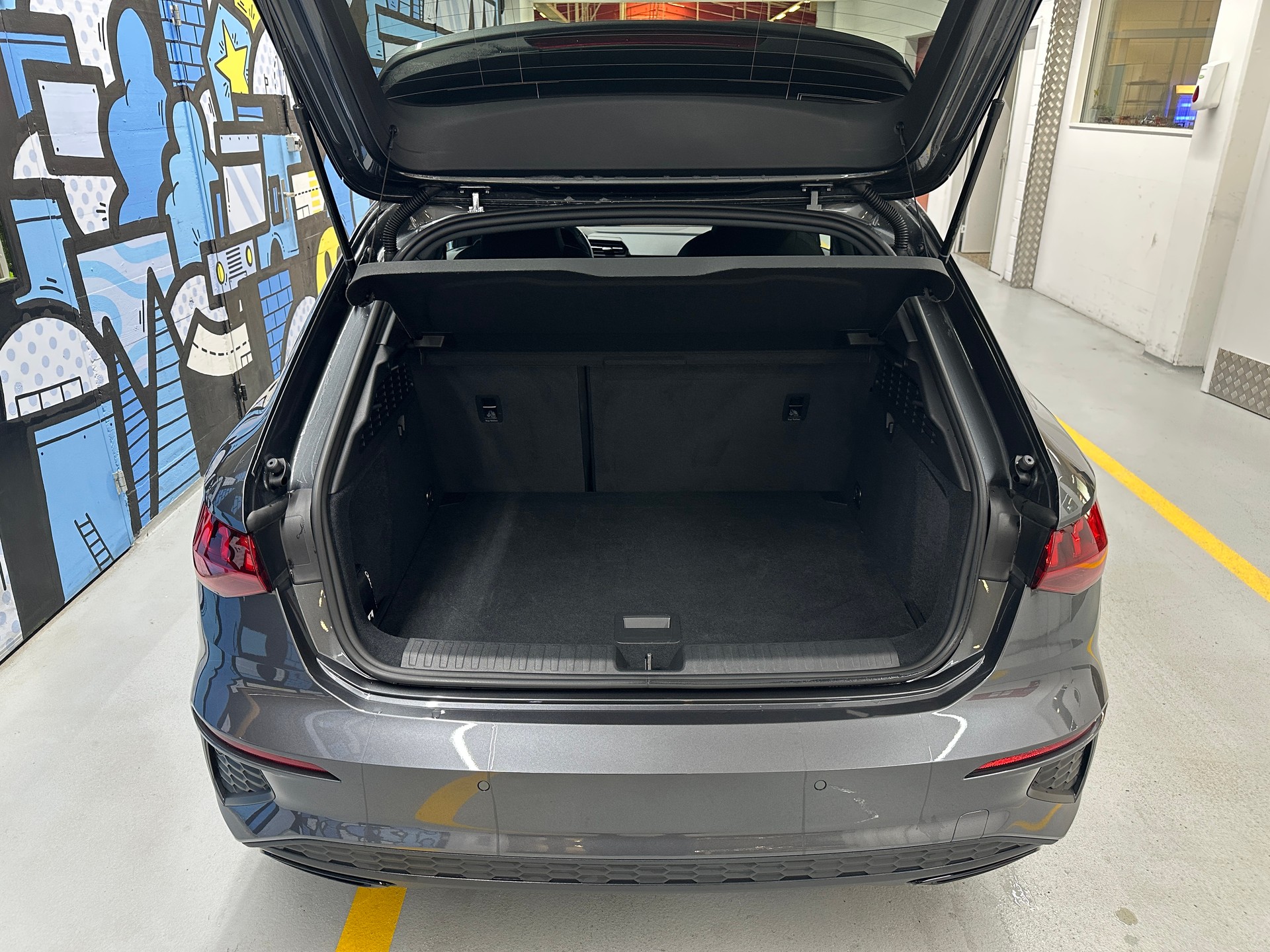 AUDI A3 Sportback 35 TFSI S line S-tronic-image-5