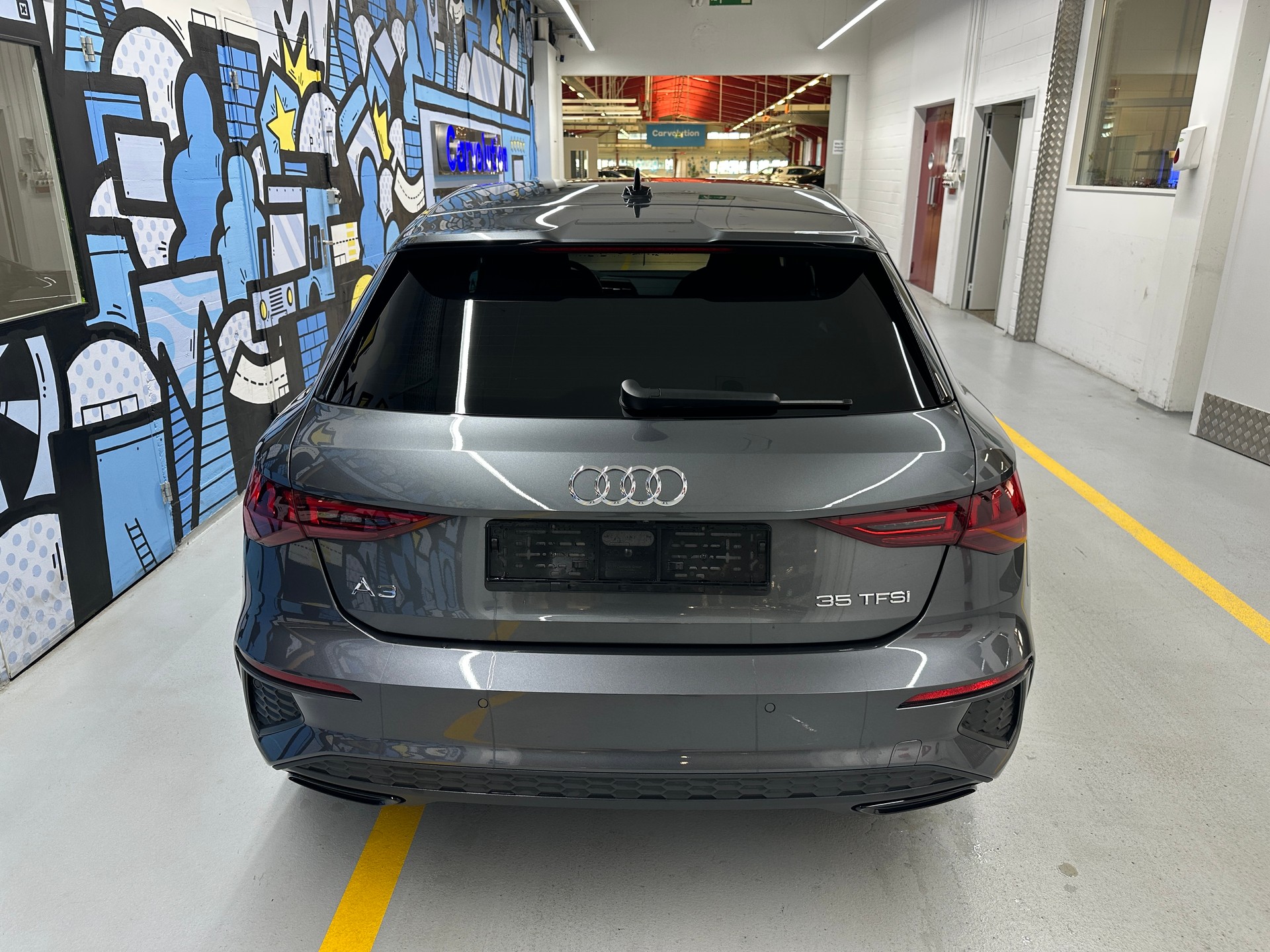 AUDI A3 Sportback 35 TFSI S line S-tronic-image-4