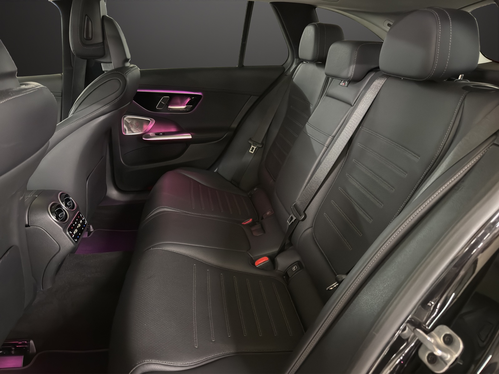 MERCEDES-BENZ C 200 T 4 Matic-image-11