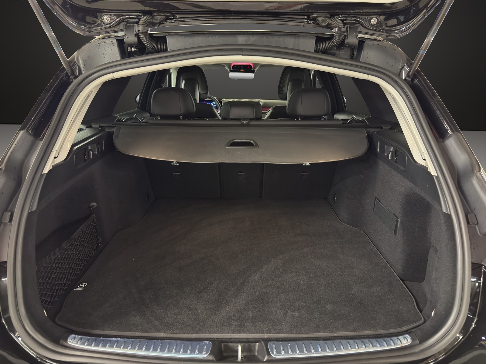 MERCEDES-BENZ C 200 T 4 Matic-image-13